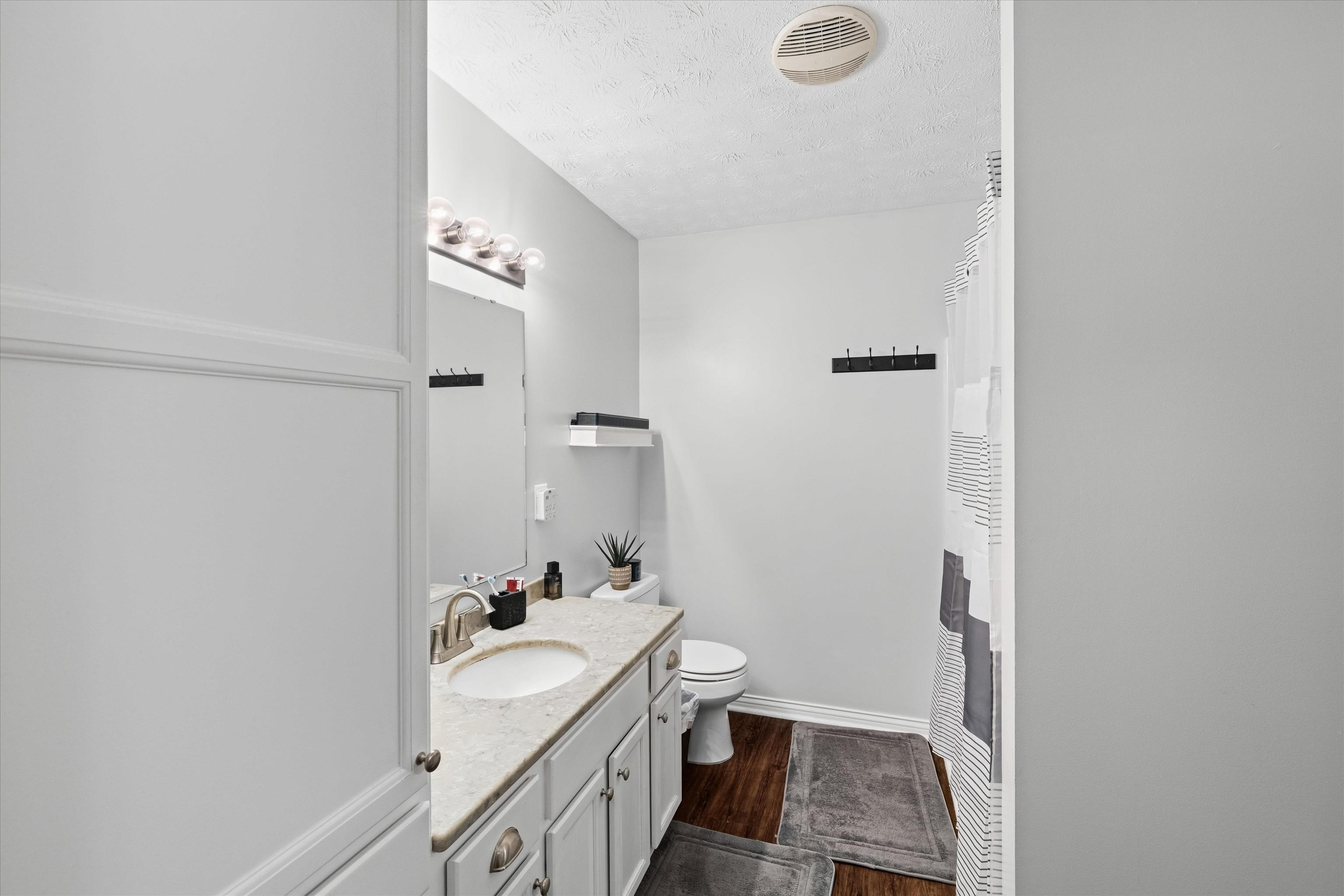 2944 Avenue of The Parks, Owensboro, Kentucky 42303, 3 Bedrooms Bedrooms, ,2 BathroomsBathrooms,Single Family Residence,For Sale,Avenue of The Parks,95936