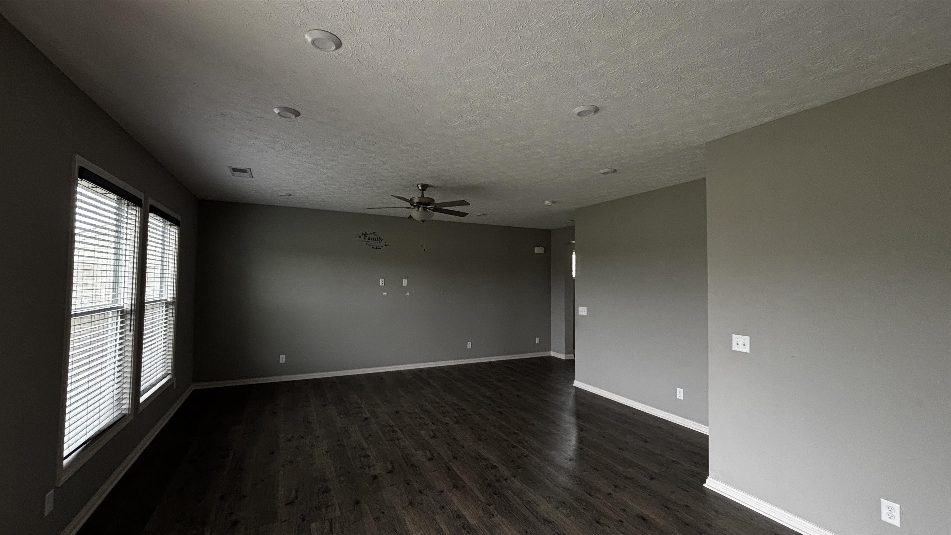 6614 Blue Ridge Court, Utica, Kentucky 42376, 4 Bedroom Bedrooms, ,2 BathroomBathrooms,Single Family Residence,For Sale,Blue Ridge Court,96033