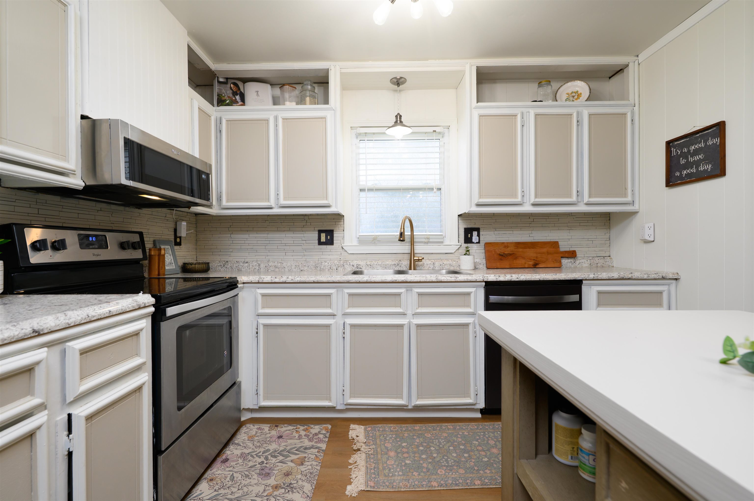 3962 Tanglewood Drive, Hopkinsville, Kentucky 42240, 4 Bedrooms Bedrooms, ,2 BathroomsBathrooms,Single Family Residence,For Sale,Tanglewood Drive,96040