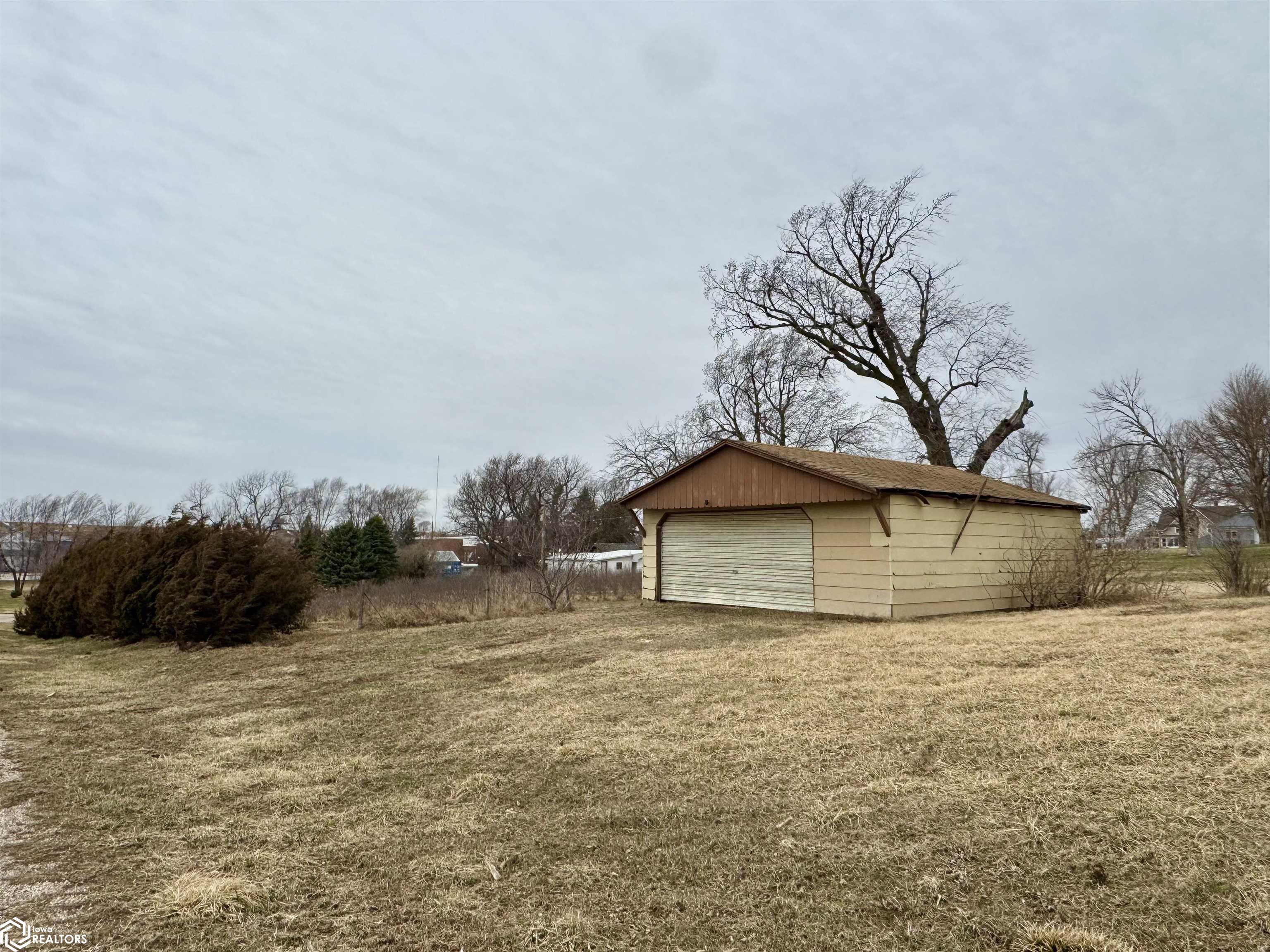 101 3rd, Gray, Iowa image 1
