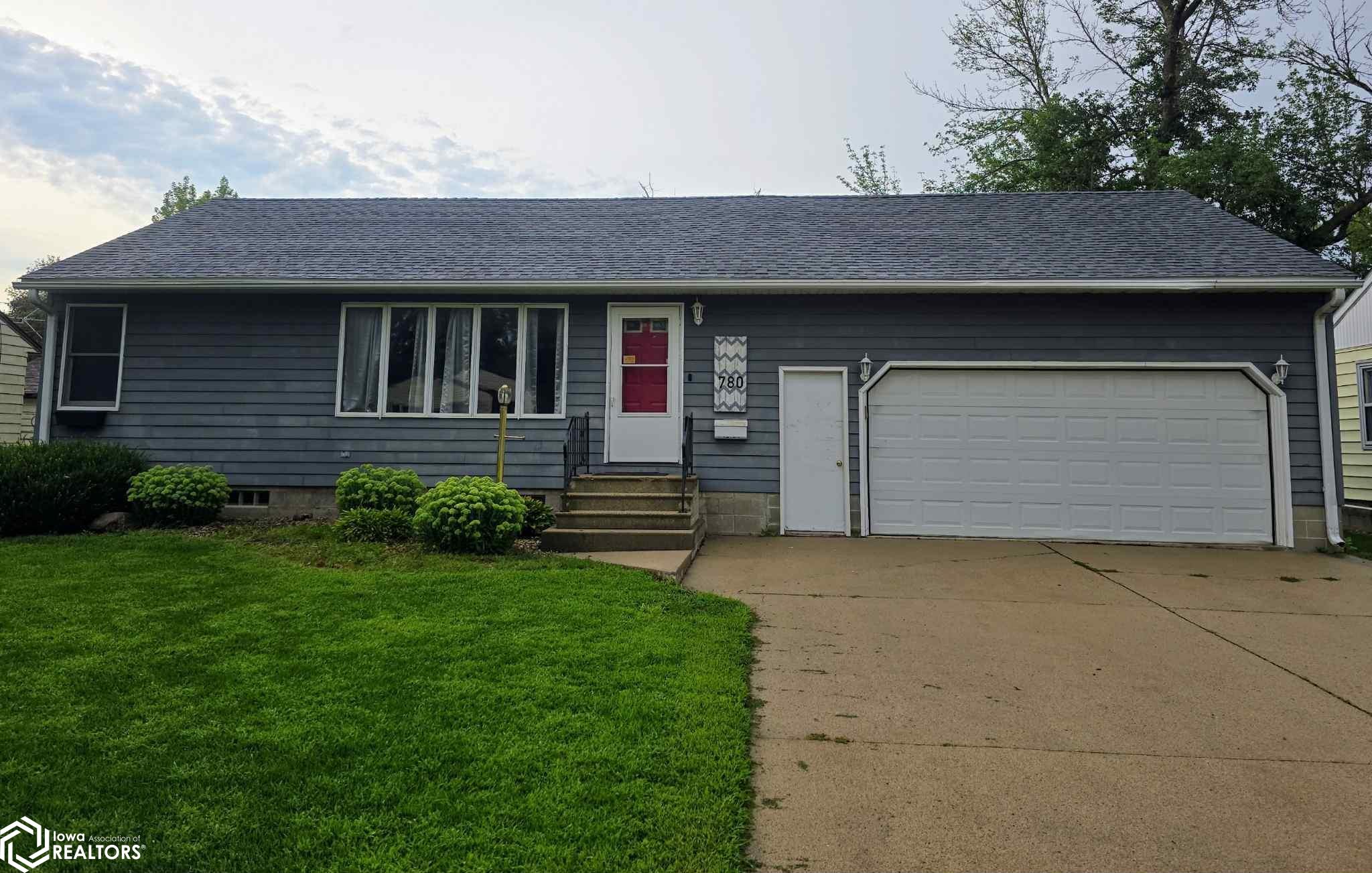 780 W 5th Street, Garner, Iowa image 1