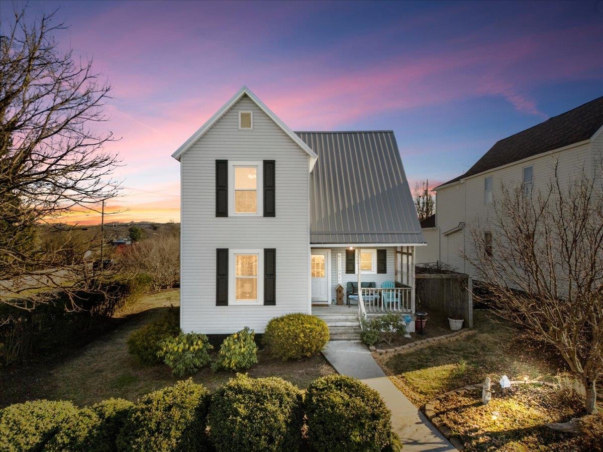 Schedule your showing today and see the convenience this Radford home offers. Ideally located near shopping, dining, schools, and Radford University, this 2-bedroom, 1.5-bath property features a practical layout with a dining area that can easily function as a third bedroom, home office, or flex space. The home offers comfortable living areas, a functional kitchen with good cabinet storage, and inviting natural light throughout. Upstairs bedrooms provide privacy, while the yard offers space for outdoor enjoyment. A solid option for a primary residence or investment opportunity in a central location. Contact your agent to tour this well-located Radford property.