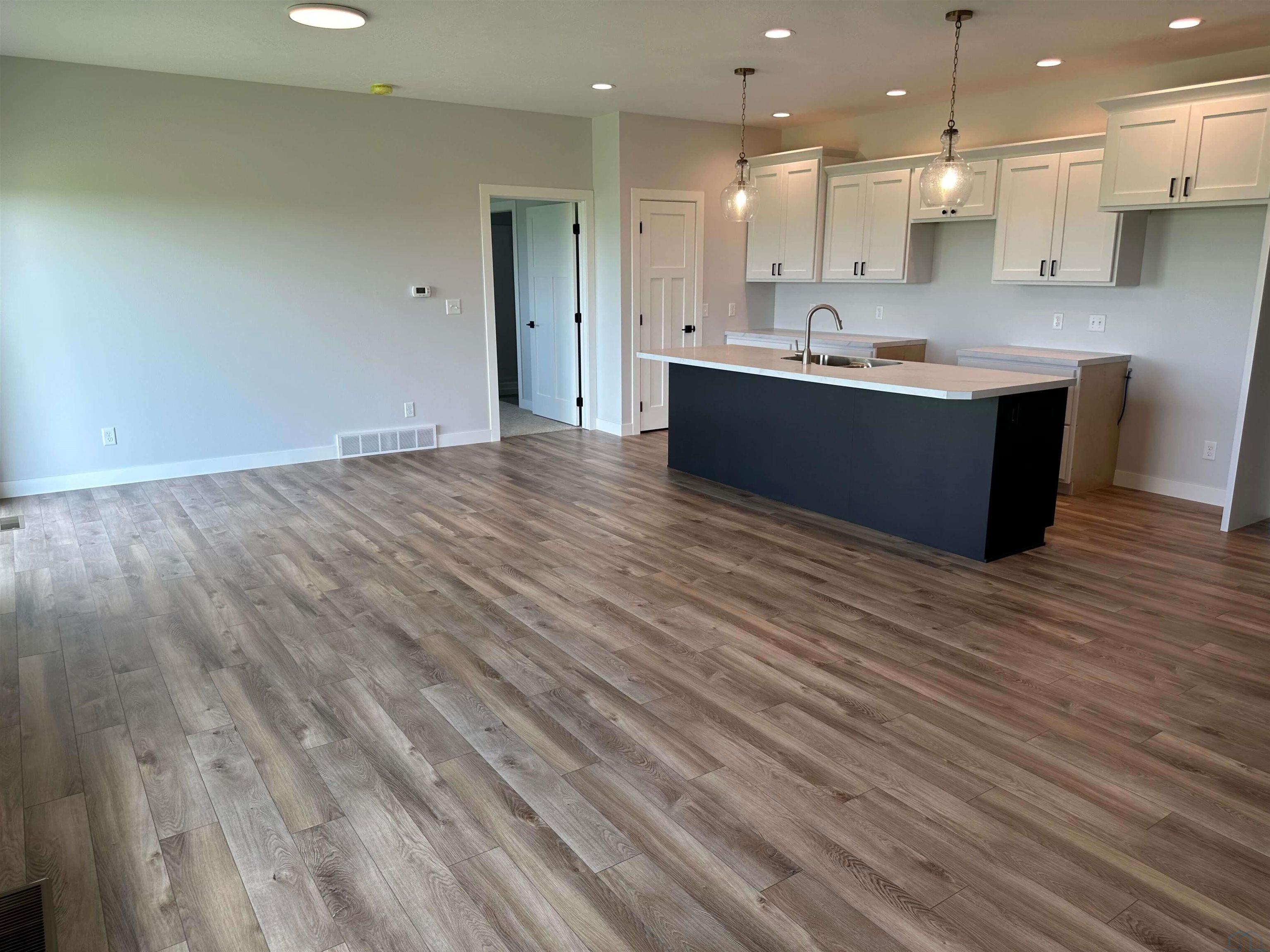 MLS #824989