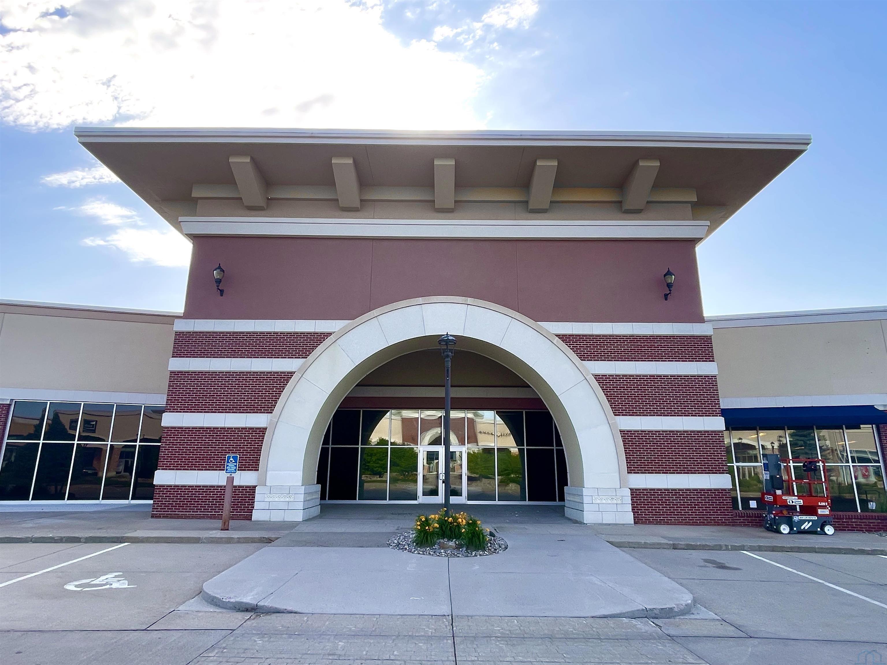 5001 Sergeant Road  Ste 330, Sioux City, IA 51106 