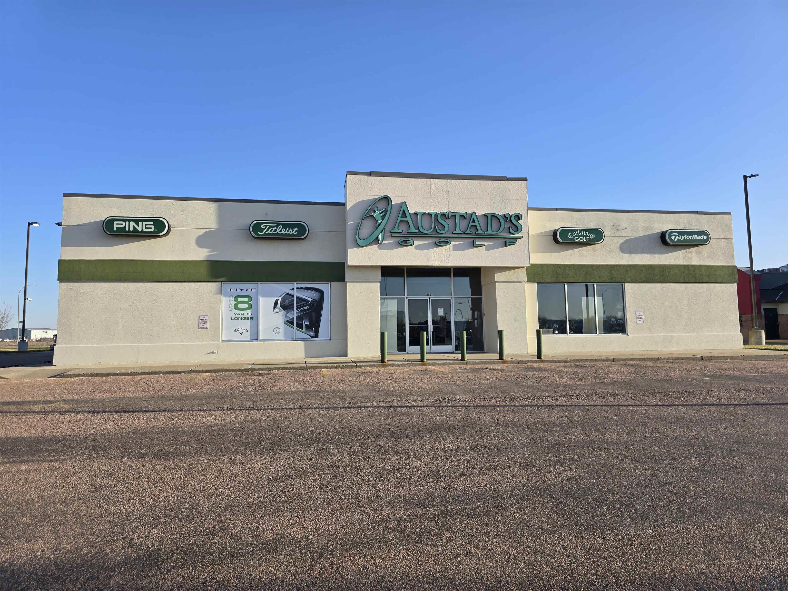 3301 Singing Hills Boulevard, Sioux City, IA 51106 