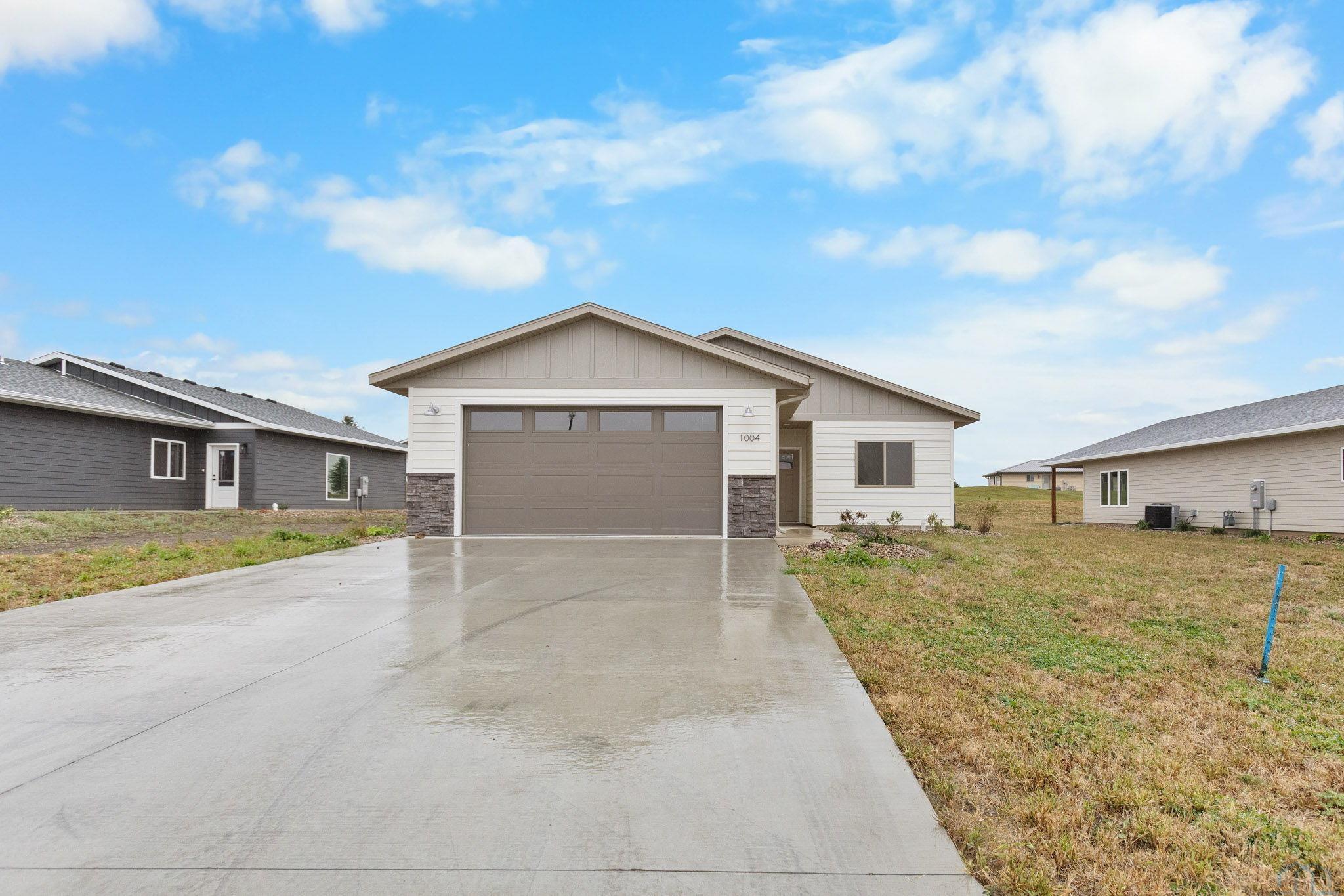 1004 6th Ave S, Rock Rapids, IA 51246 