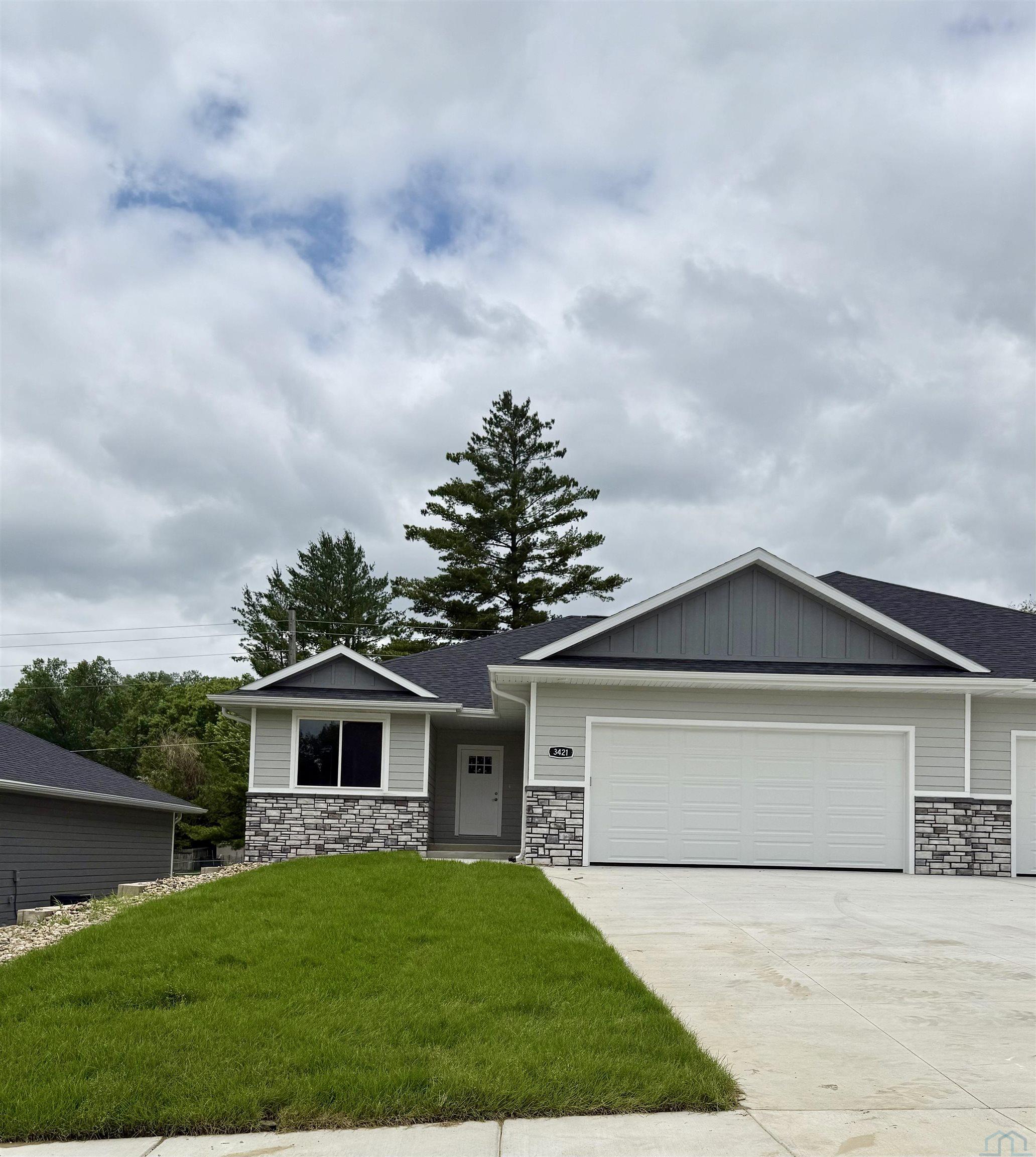 3421 Lafayette Ct, Sioux City, IA 51104 