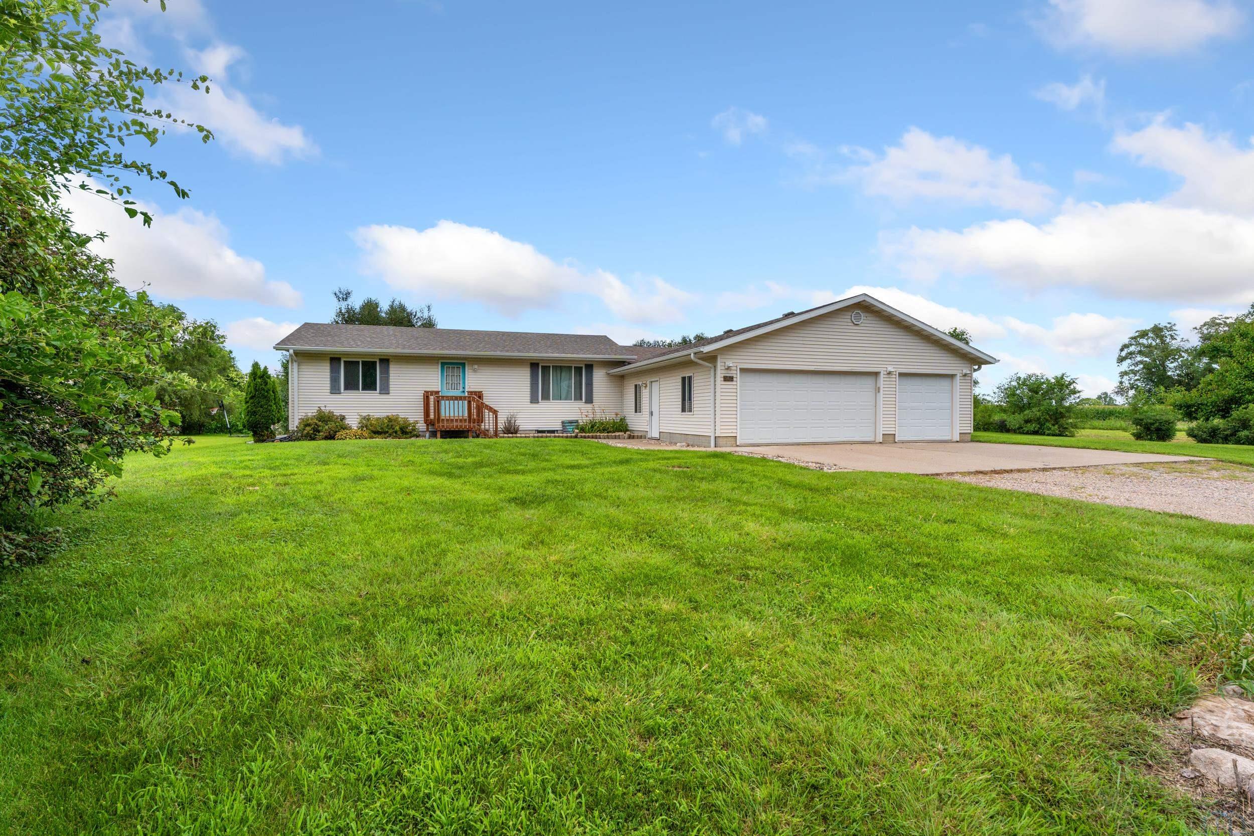 2410 Main E, Vermillion, SD 57069 