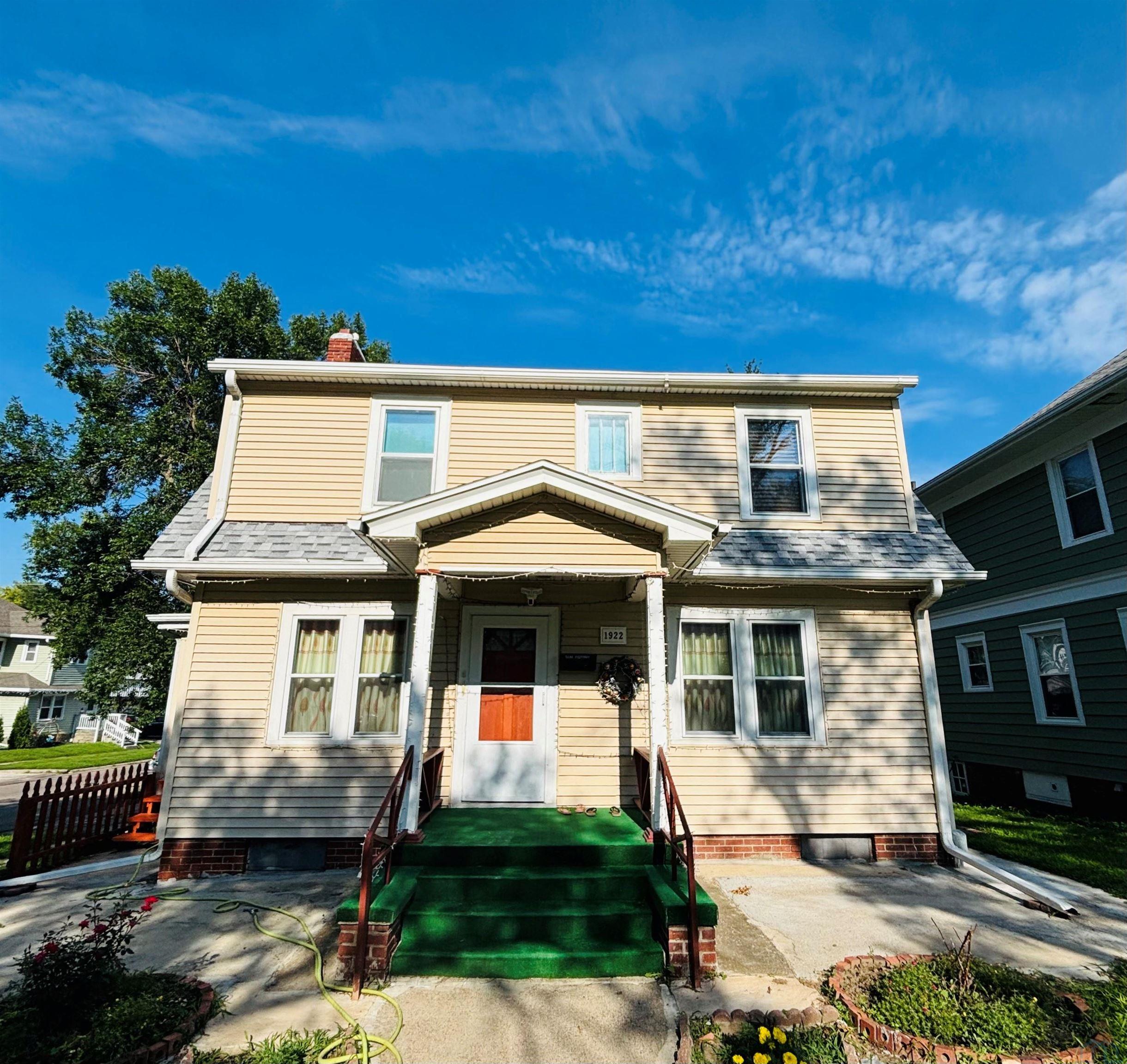 1922 DOUGLAS ST, Sioux City, IA 51104 