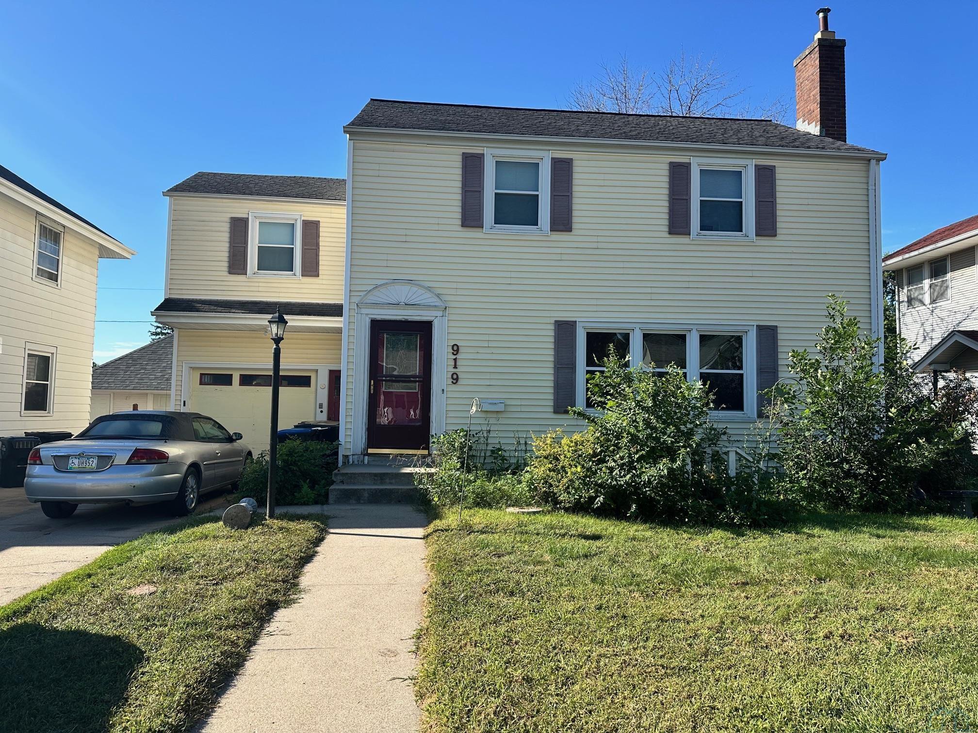 919 Cherry St W, Cherokee, IA 51012 