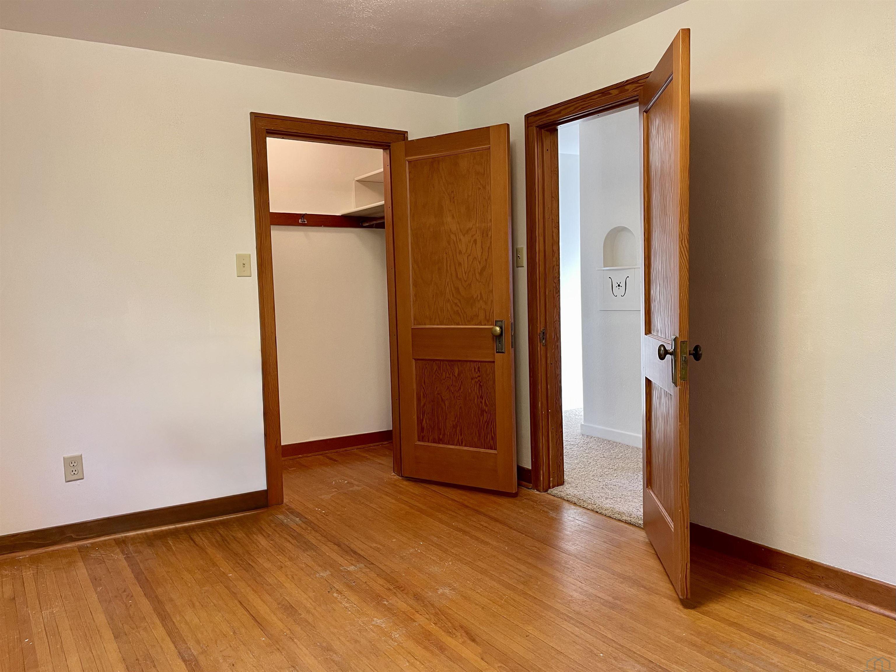 MLS #830055