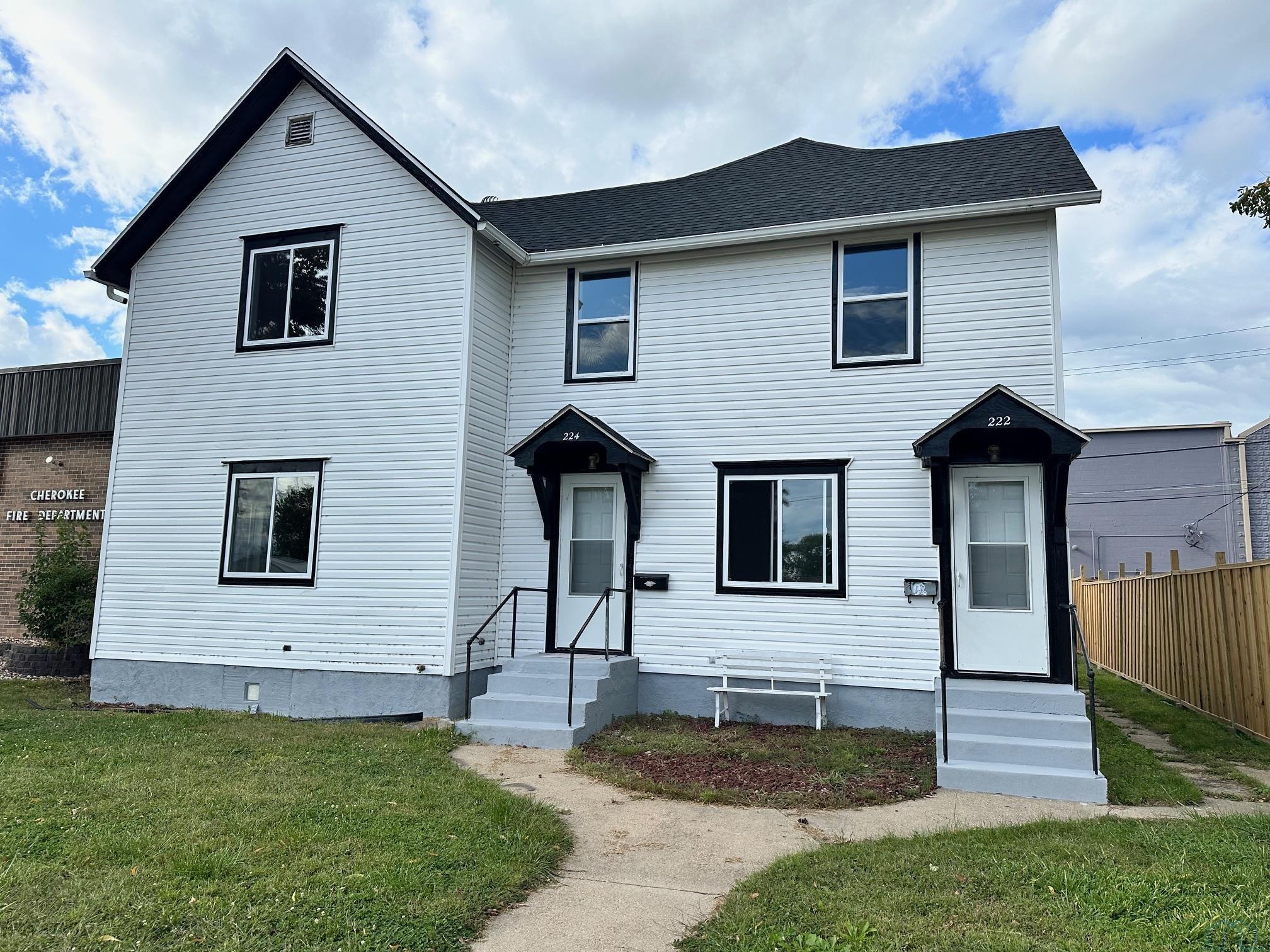 222 & 224 Elm Street W, Cherokee, IA 51012 
