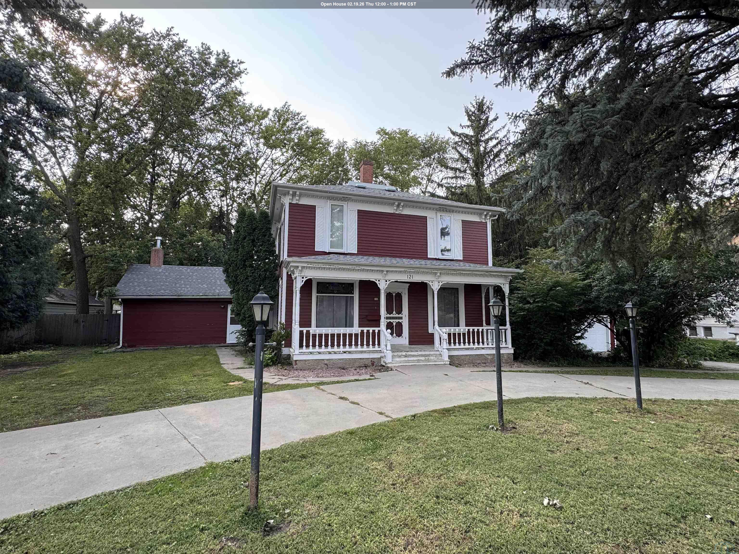 121 University S, Vermillion, SD 57069 