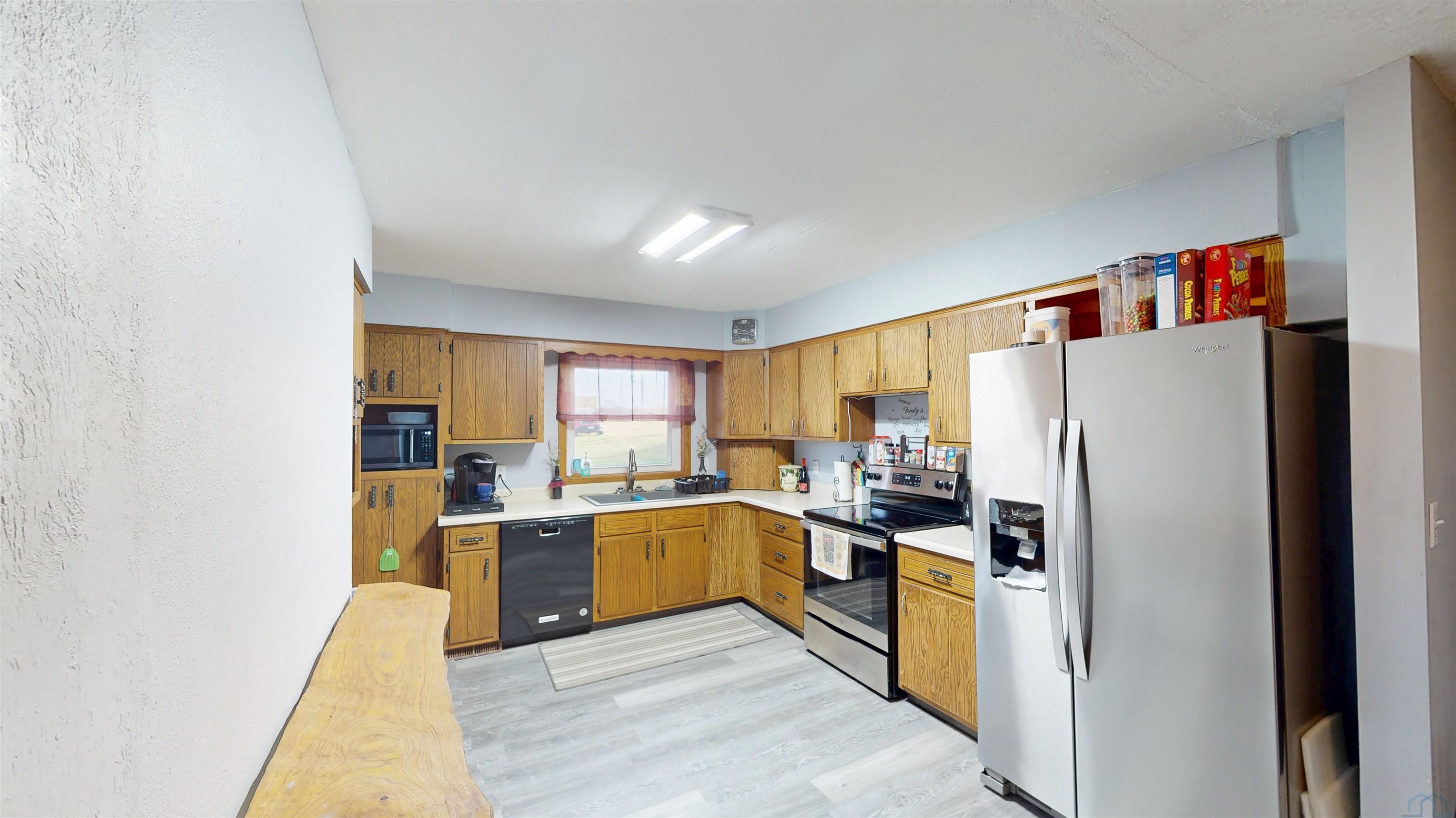 MLS #830307