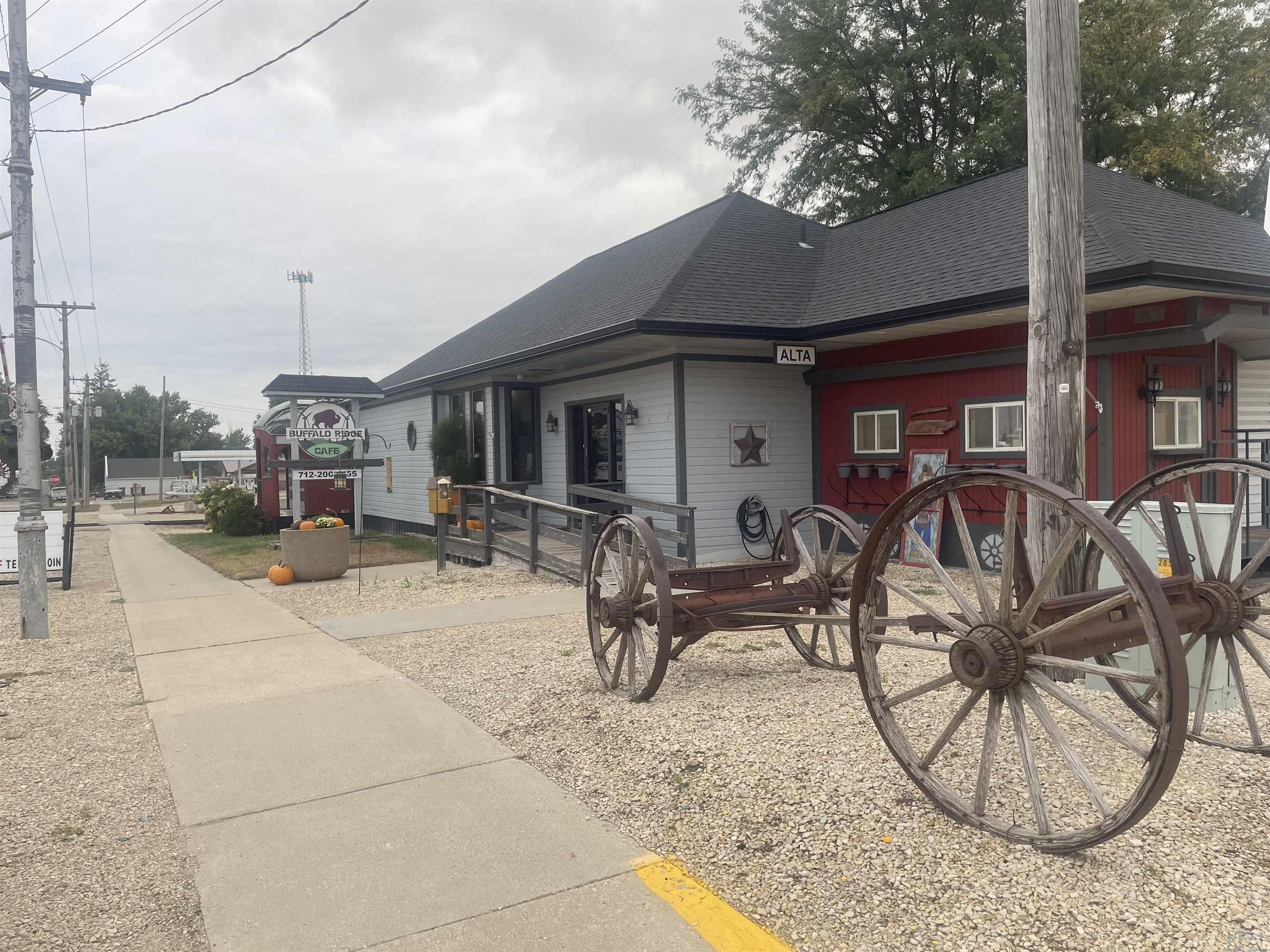 3 Main Street N, Alta, IA 51002 