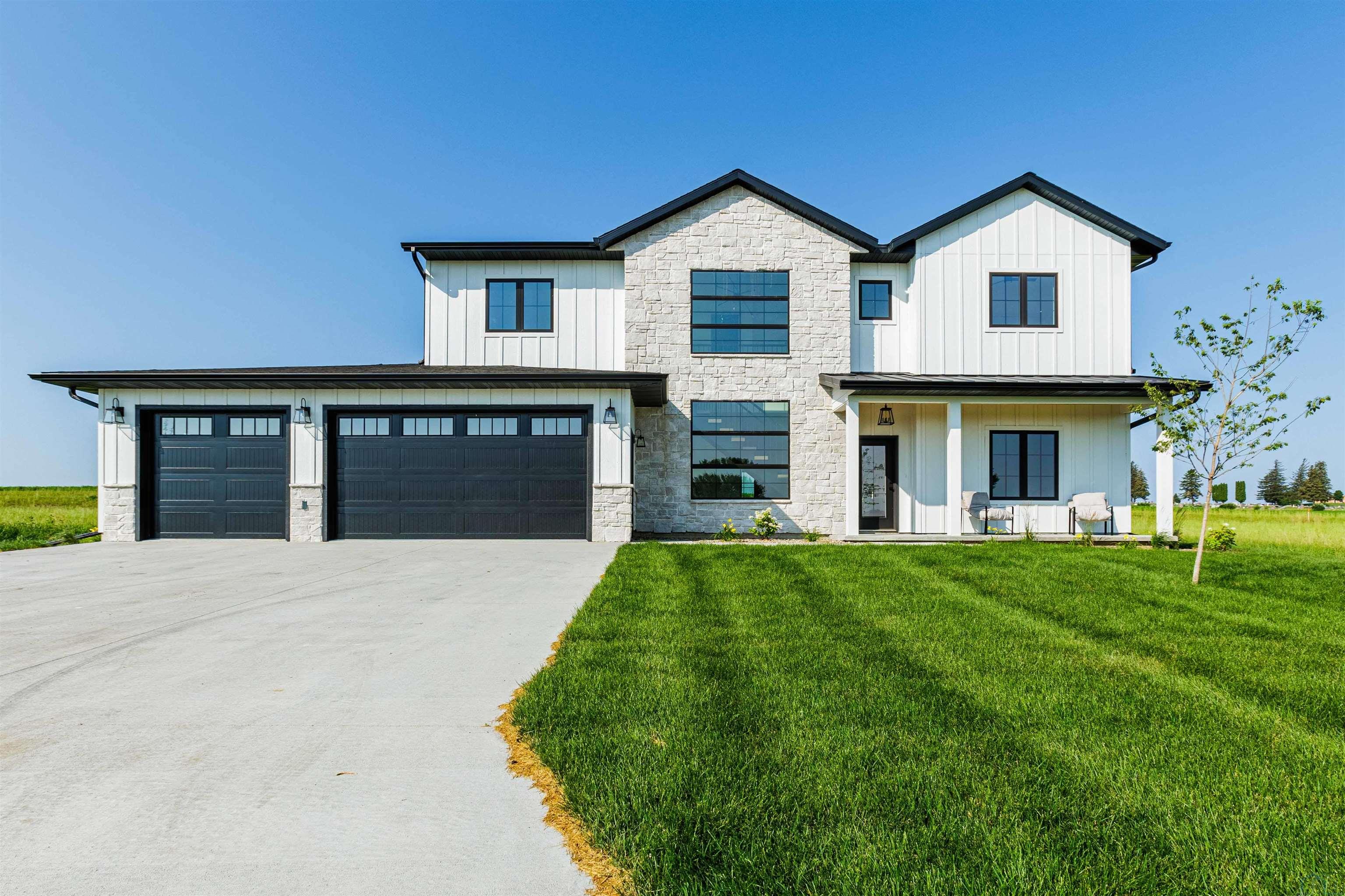 507 Mill Pond Road, Rock Rapids, IA 51246 