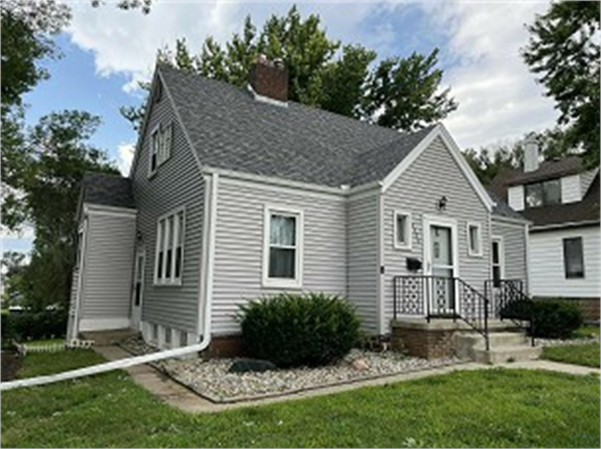 3920 Stone Ave, Sioux City, IA 51106 