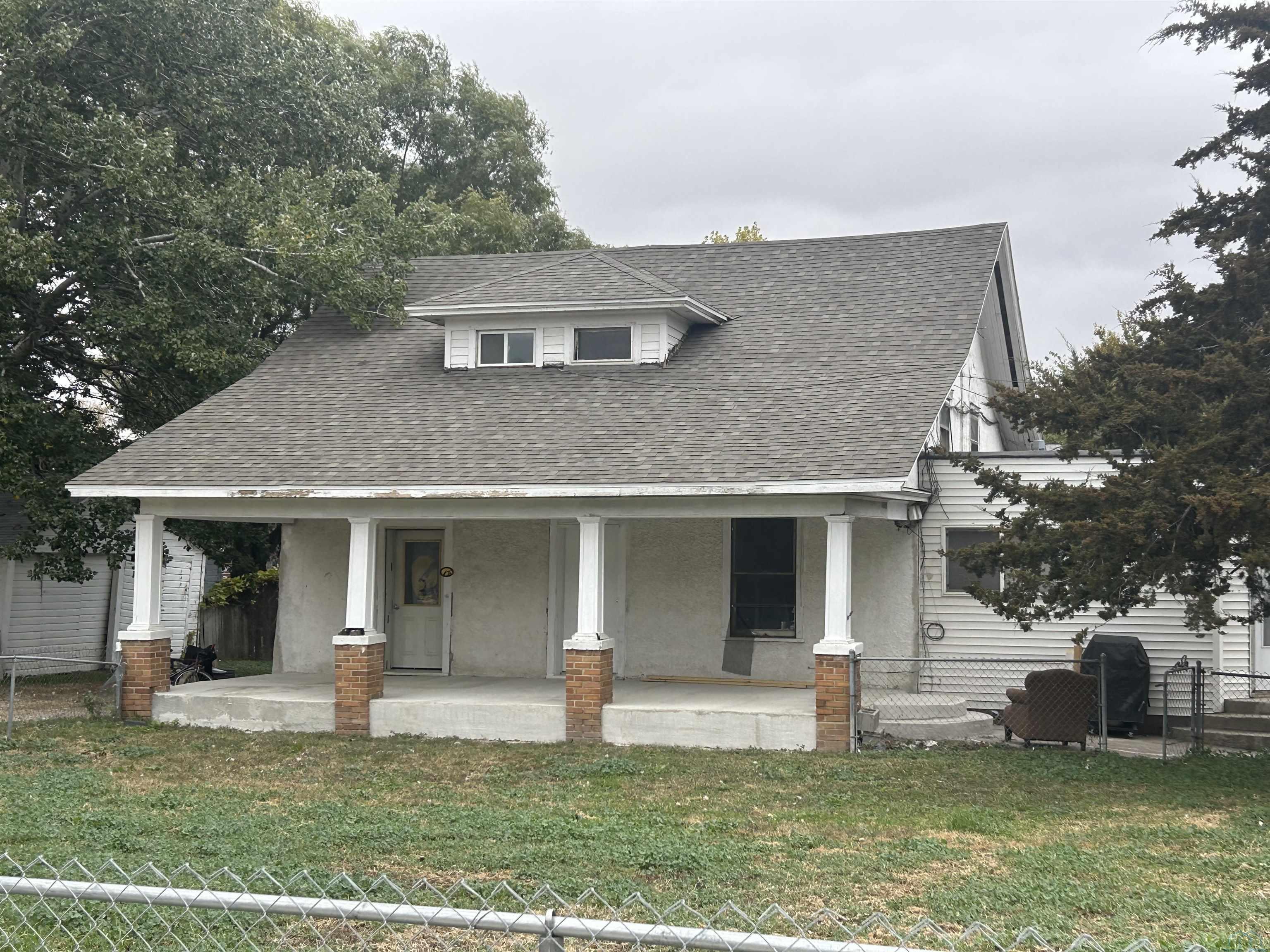 2605 Home St., Sioux City, IA 51109 