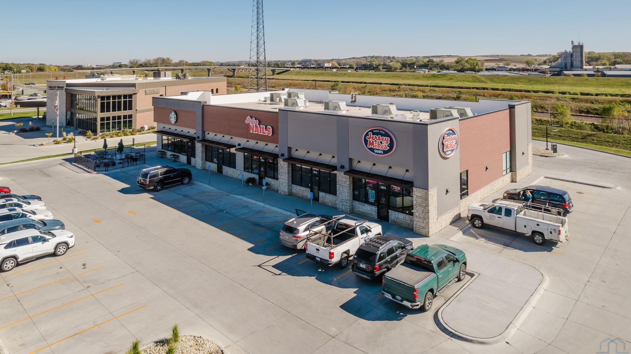 3084 Floyd Blvd, Sioux City, IA 51104 