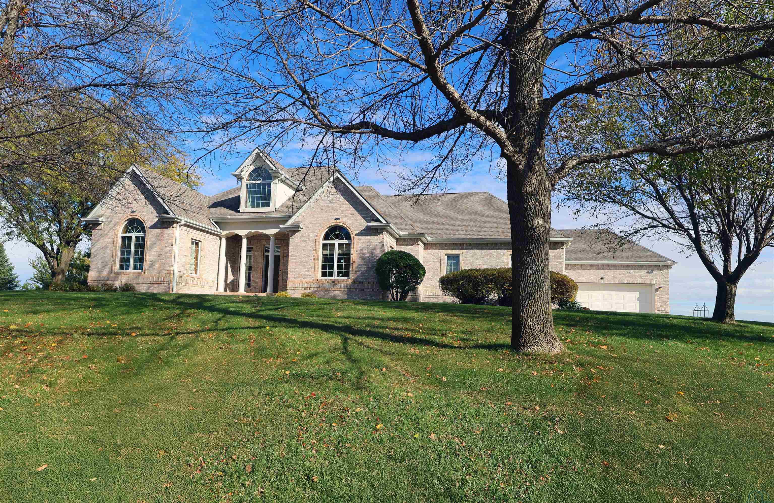 33154 Hickory Avenue, Sioux City, IA 51108 