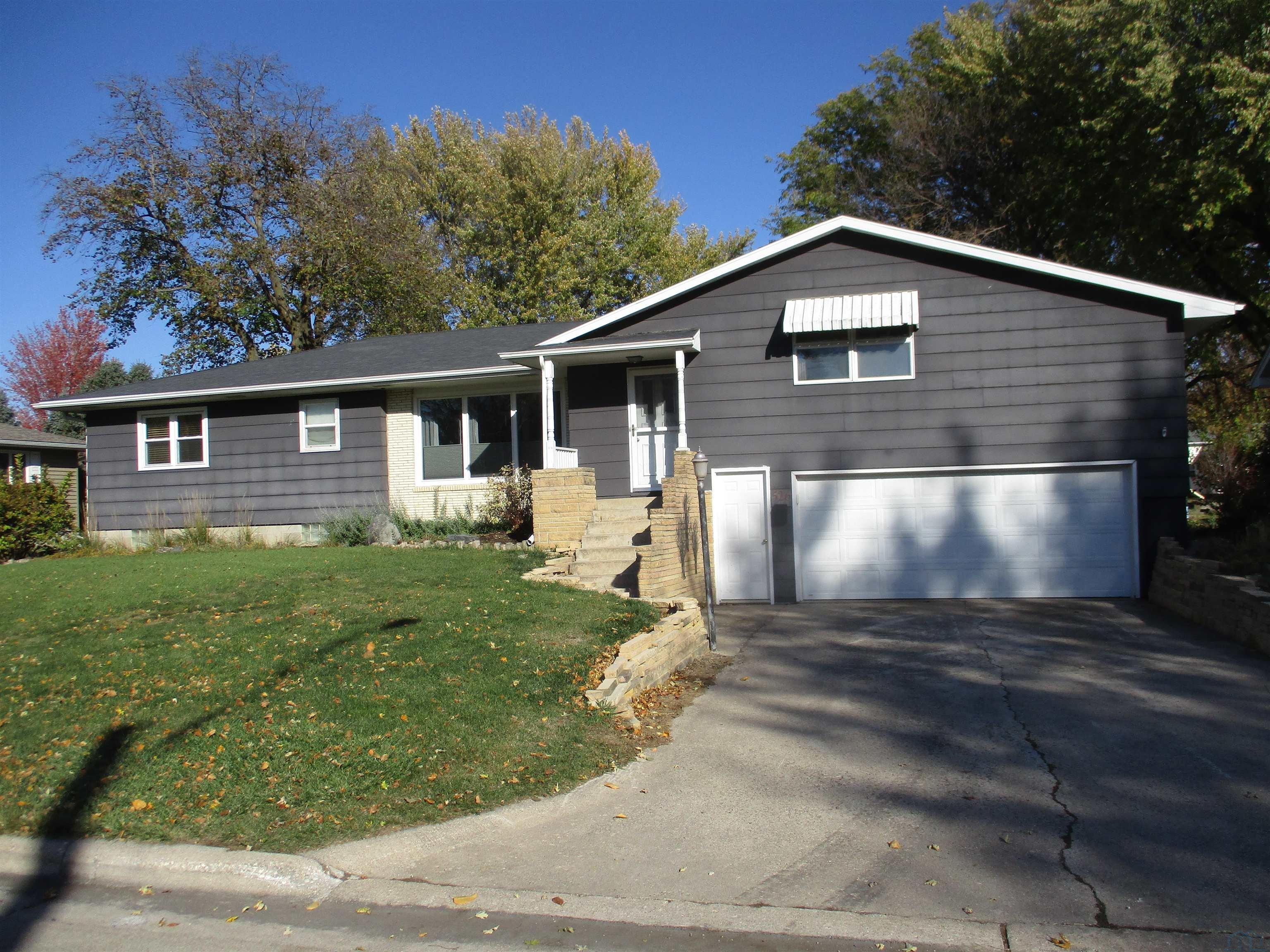 526 Arthur W, Laurens, IA 50554- 
