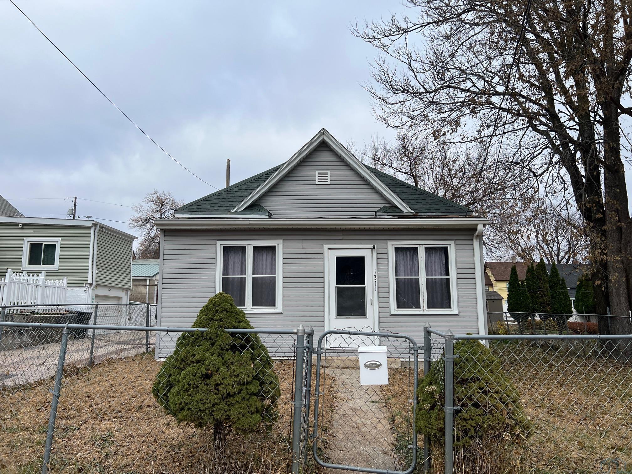 1311 14TH ST W, Sioux City, IA 51103 