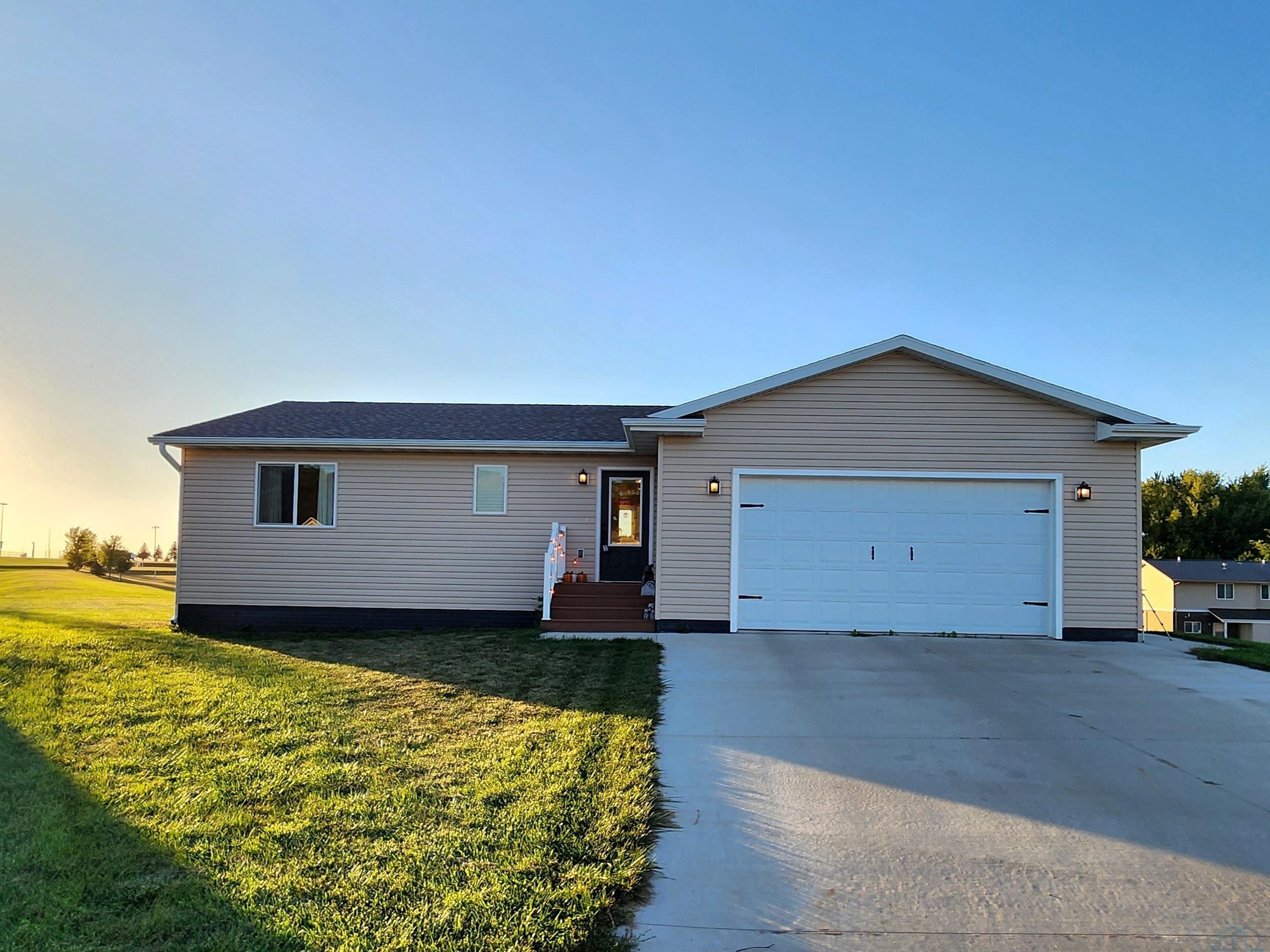 501 Sunset Court, Rock Rapids, IA 51246 