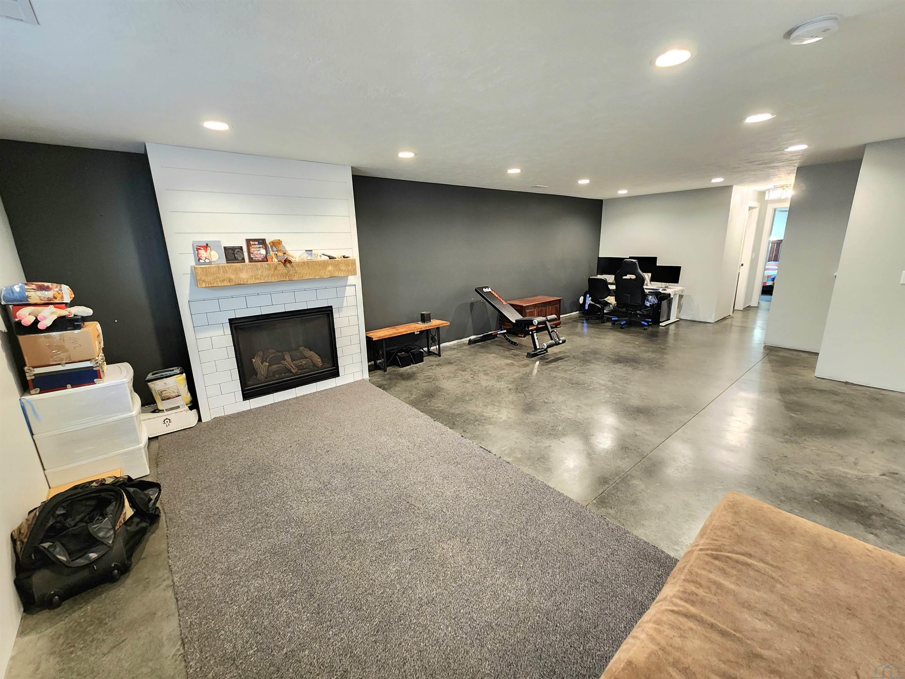 MLS #831089