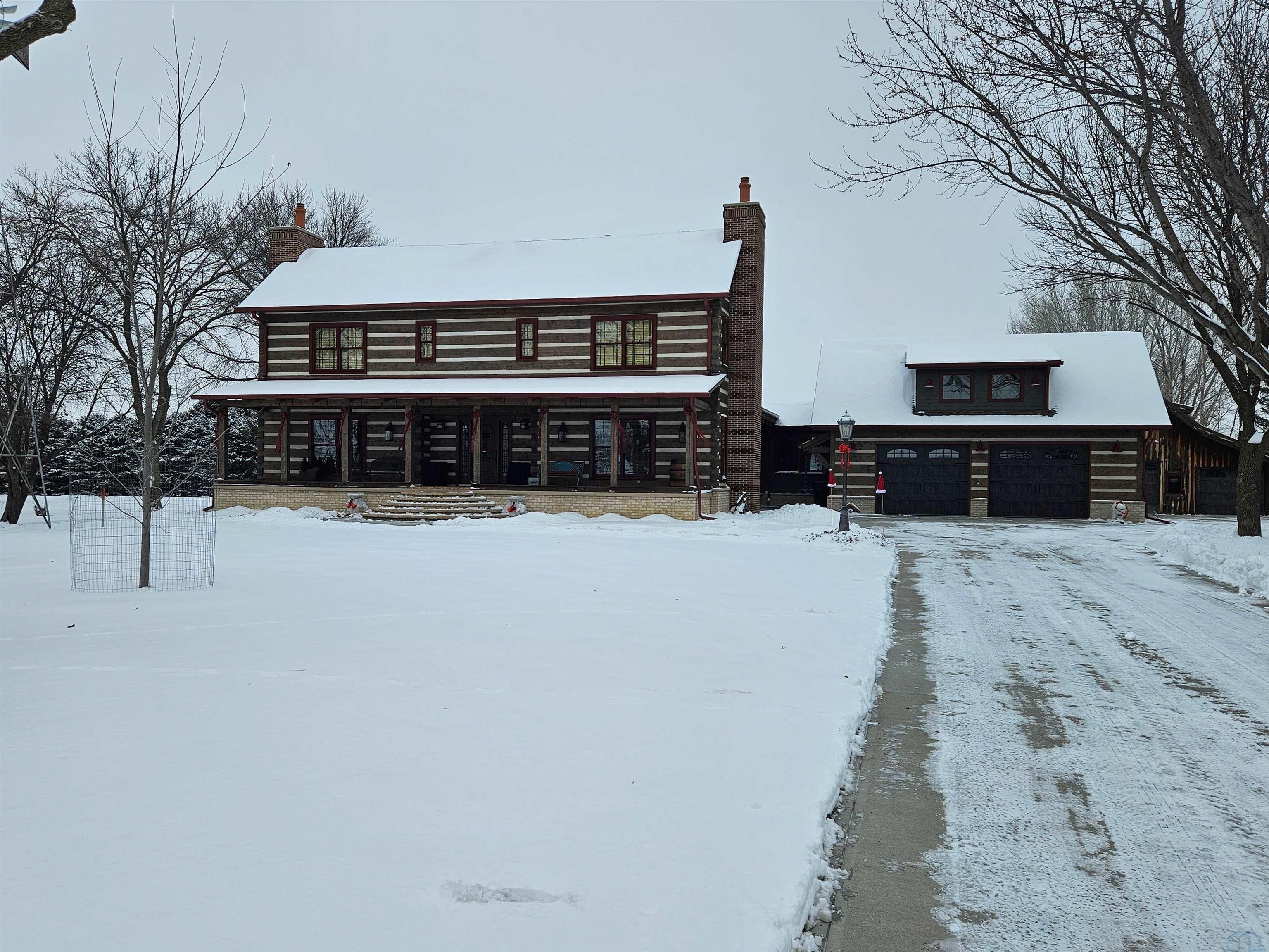703 Timber Rd W, Dakota Dunes, SD 57049 