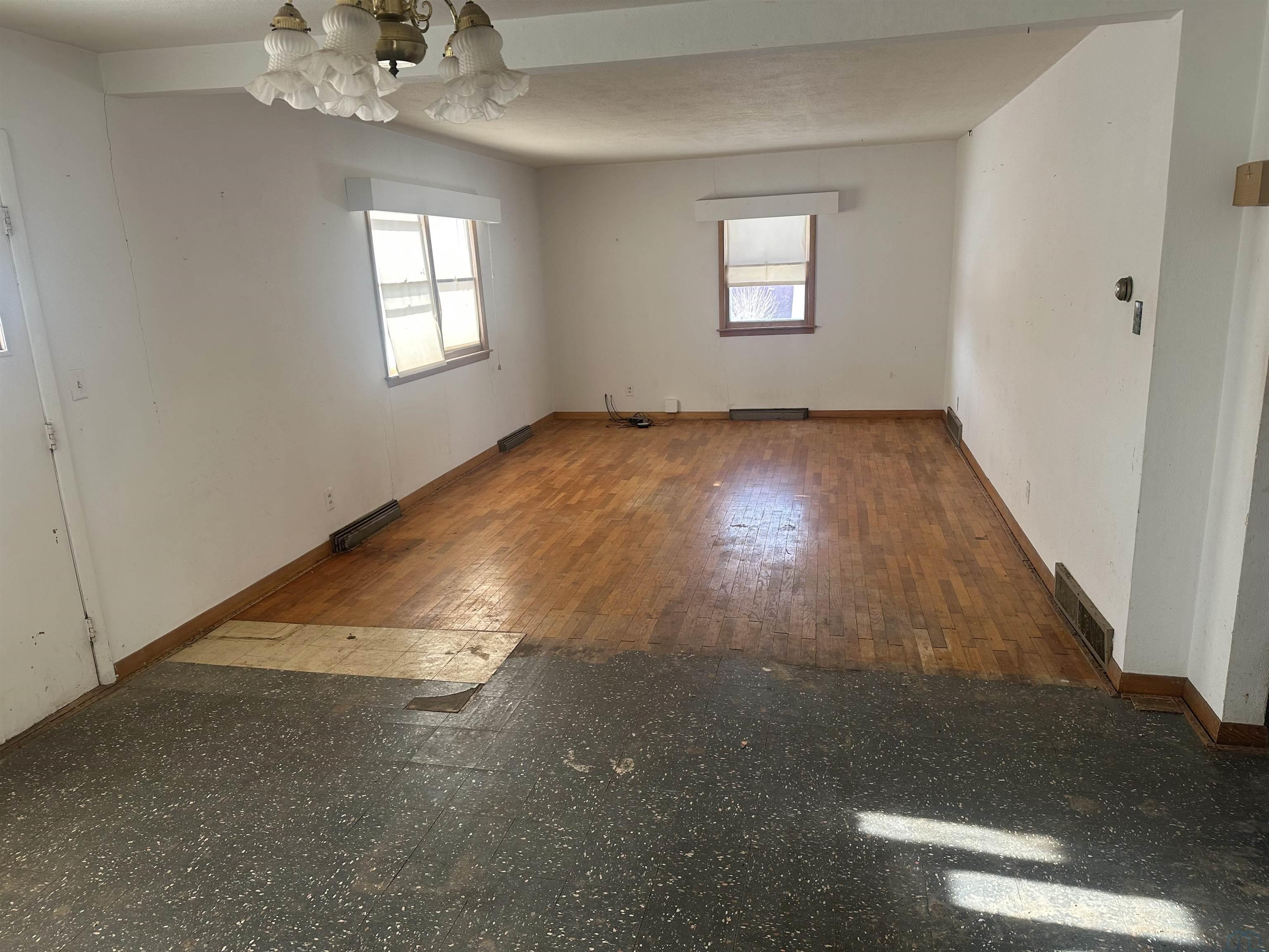 MLS #831144