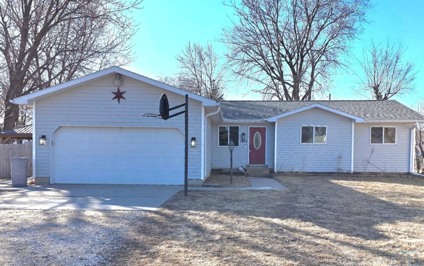 1002 Vine Street, Dakota City, NE 68731 