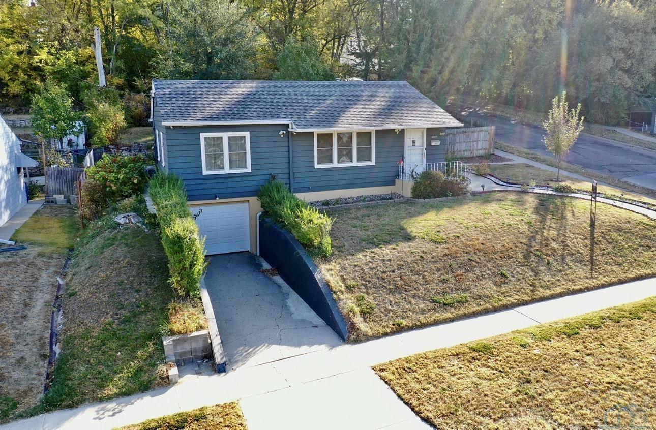 3200 Grandview Blvd, Sioux City, IA 51104 