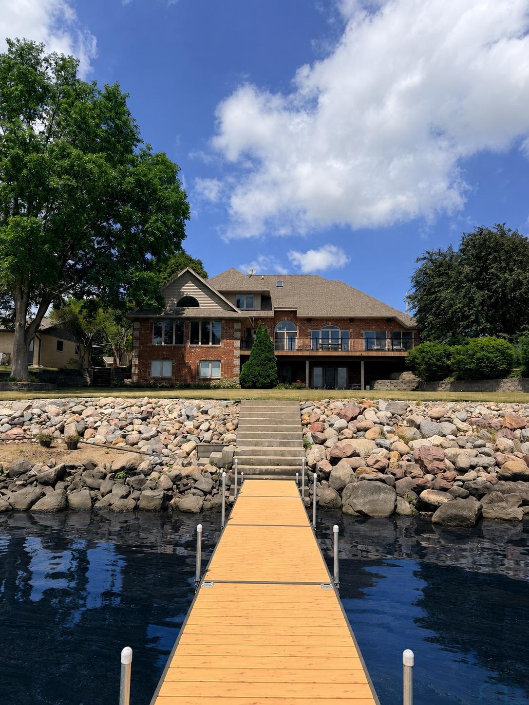 1314 SHOREWAY RD, Storm Lake, IA 50588 