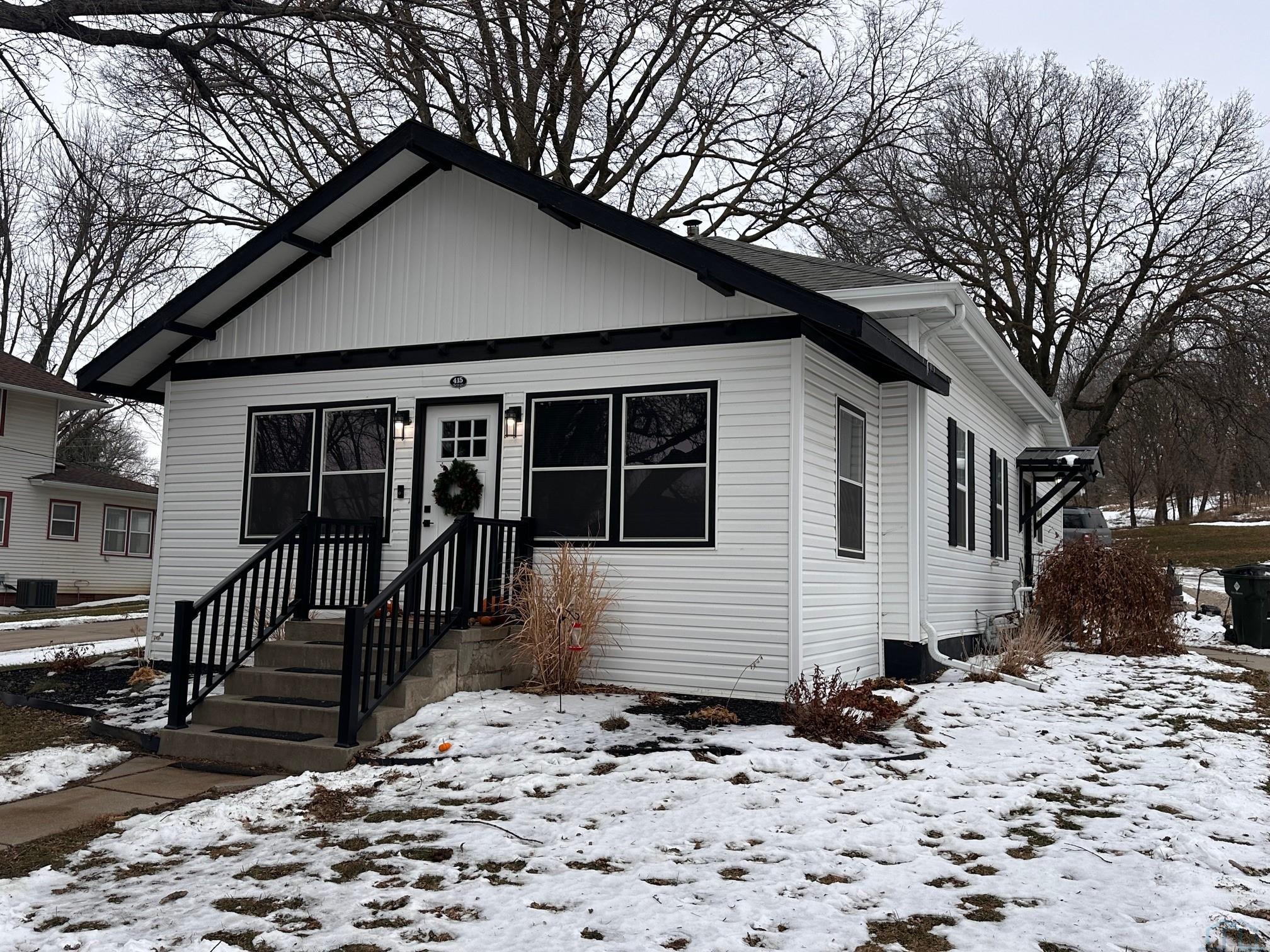 415 2nd St W, Ponca, NE 68770 