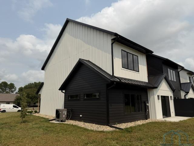 15 E Duke St., Vermillion, Northwest Iowa, photo 4