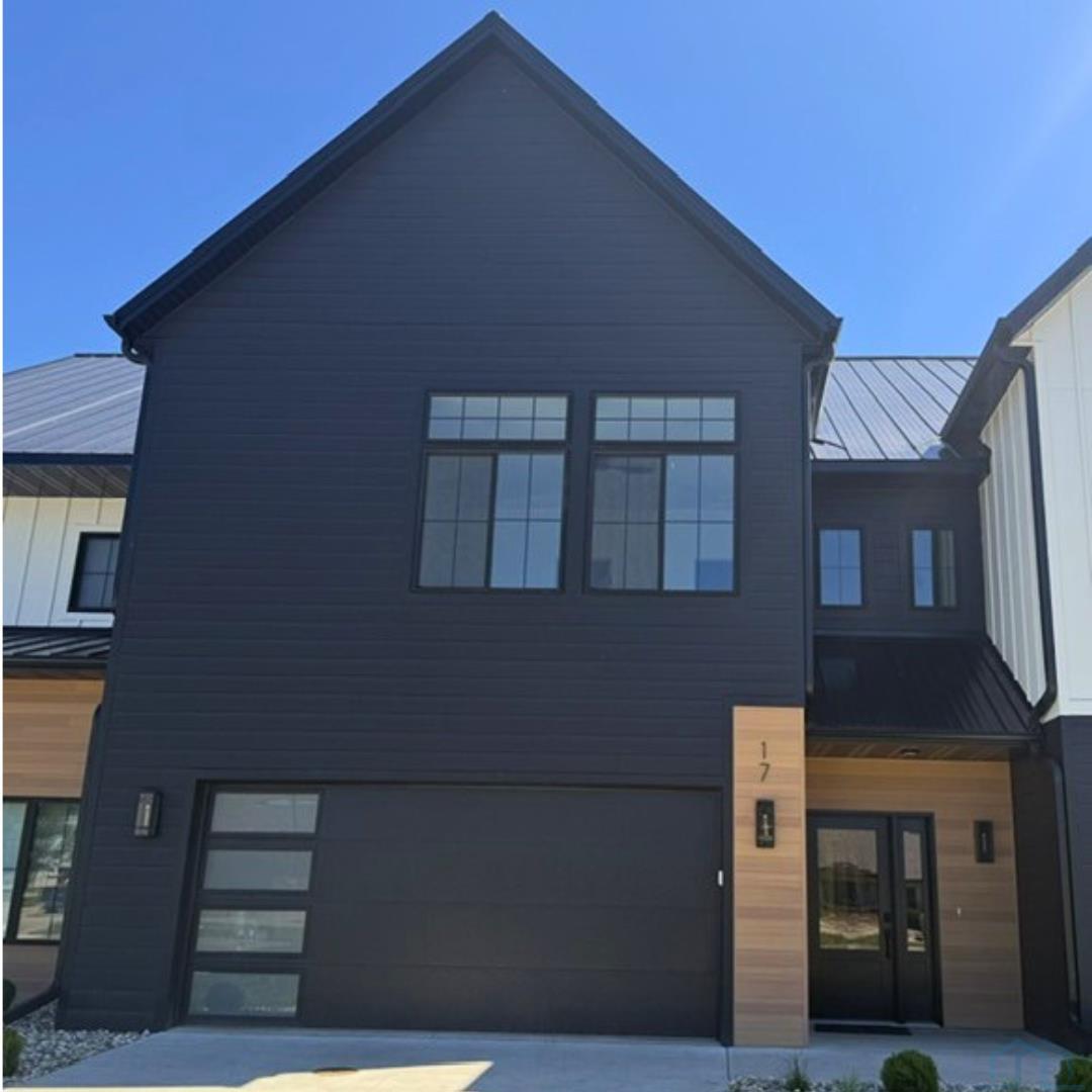 17 Duke St. E, Vermillion, SD 57069 