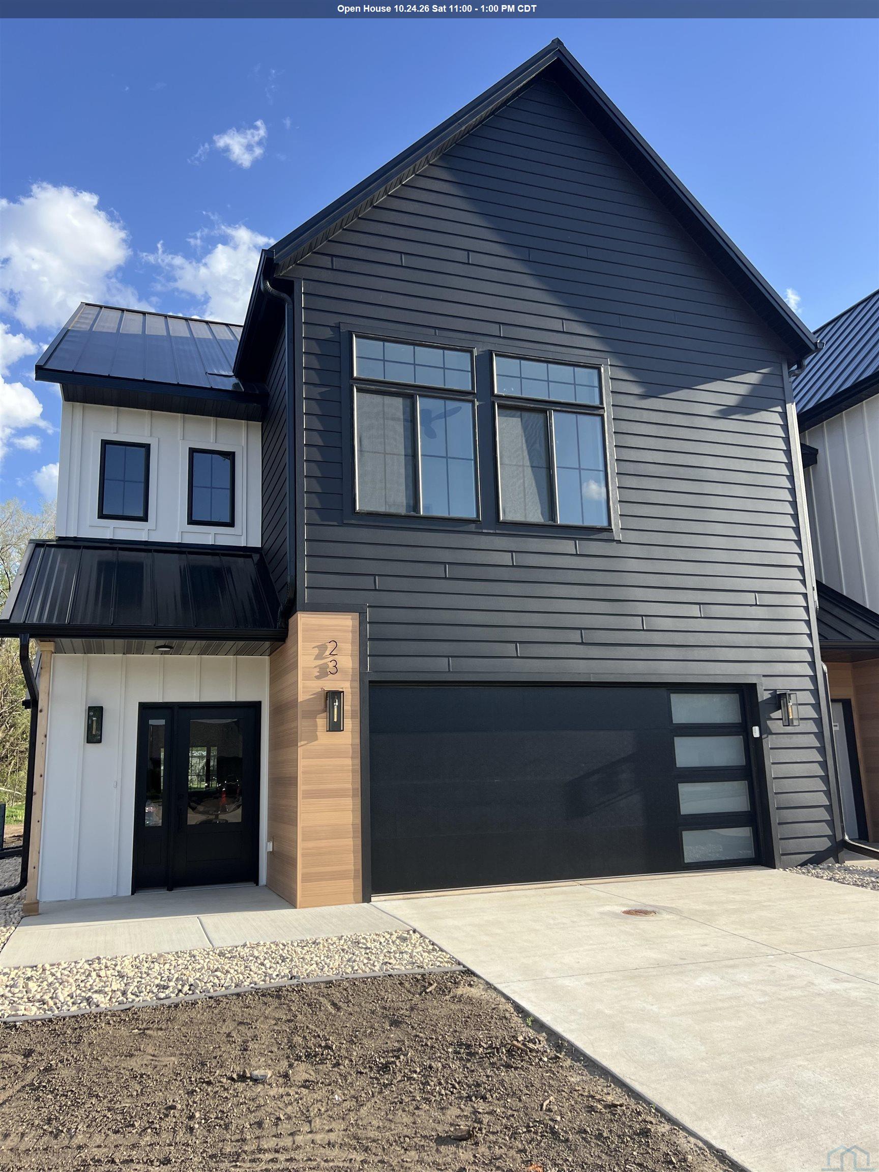 23 Duke St. E, Vermillion, SD 57069 