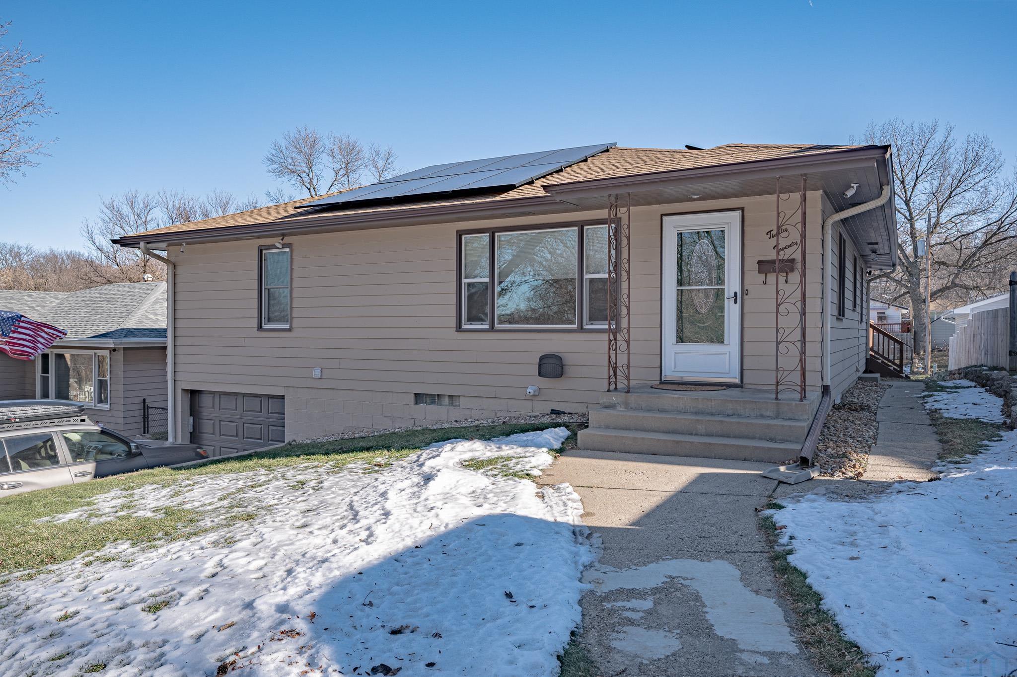 3020 Grandview Blvd, Sioux City, IA 51104 