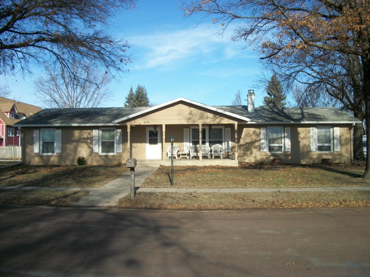406 Craig Dr S, Cherokee, IA 51012 