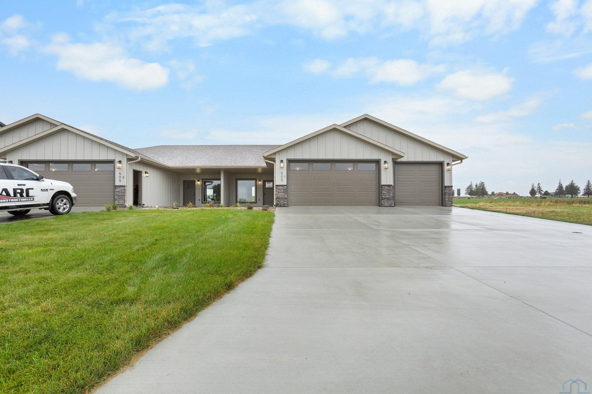 505 Mill Pond Rd #1, Rock Rapids, IA 51246 