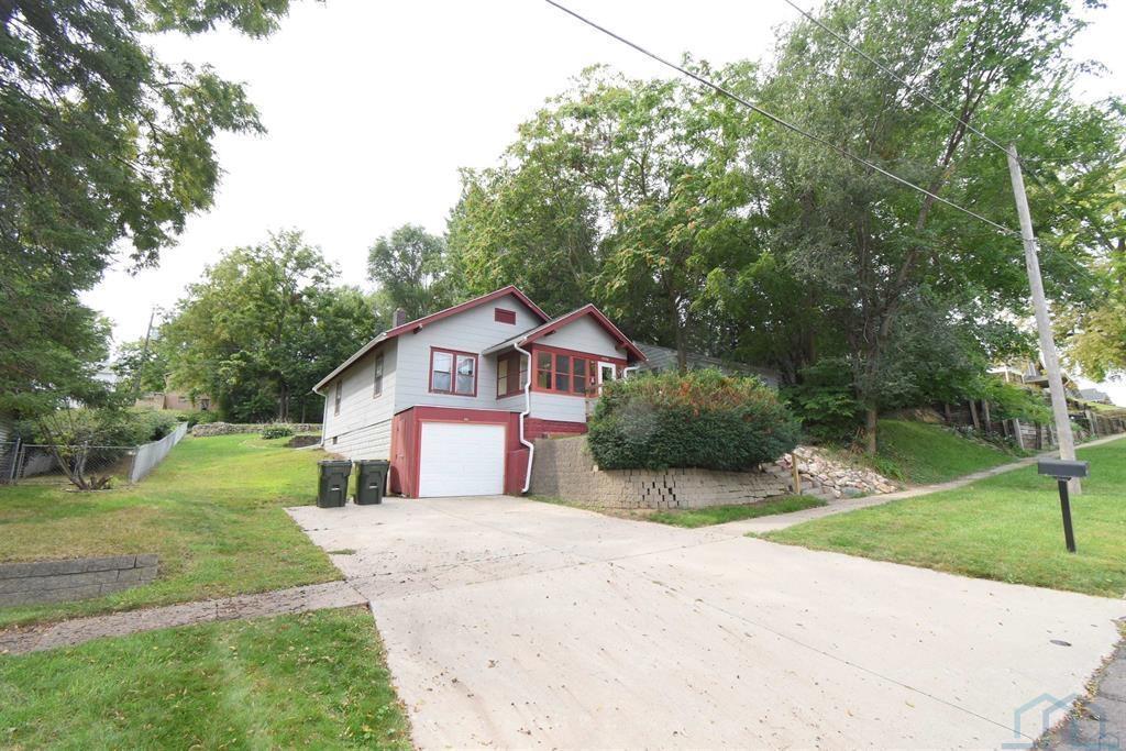 4238 Davis Ave, Sioux City, IA 51106 