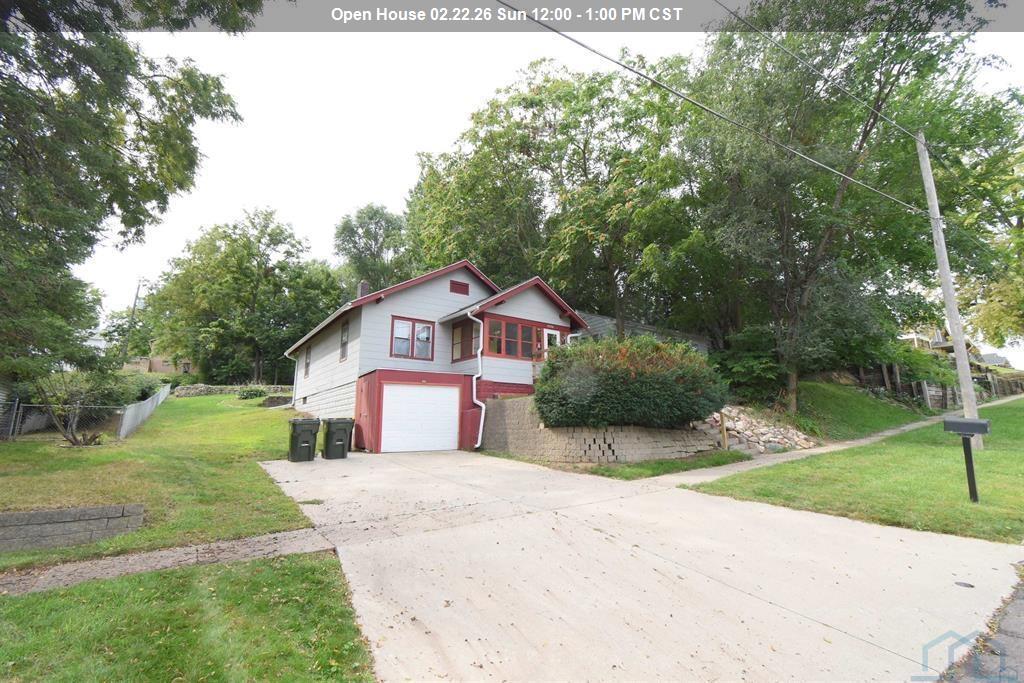4238 Davis Ave, Sioux City, IA 51106 