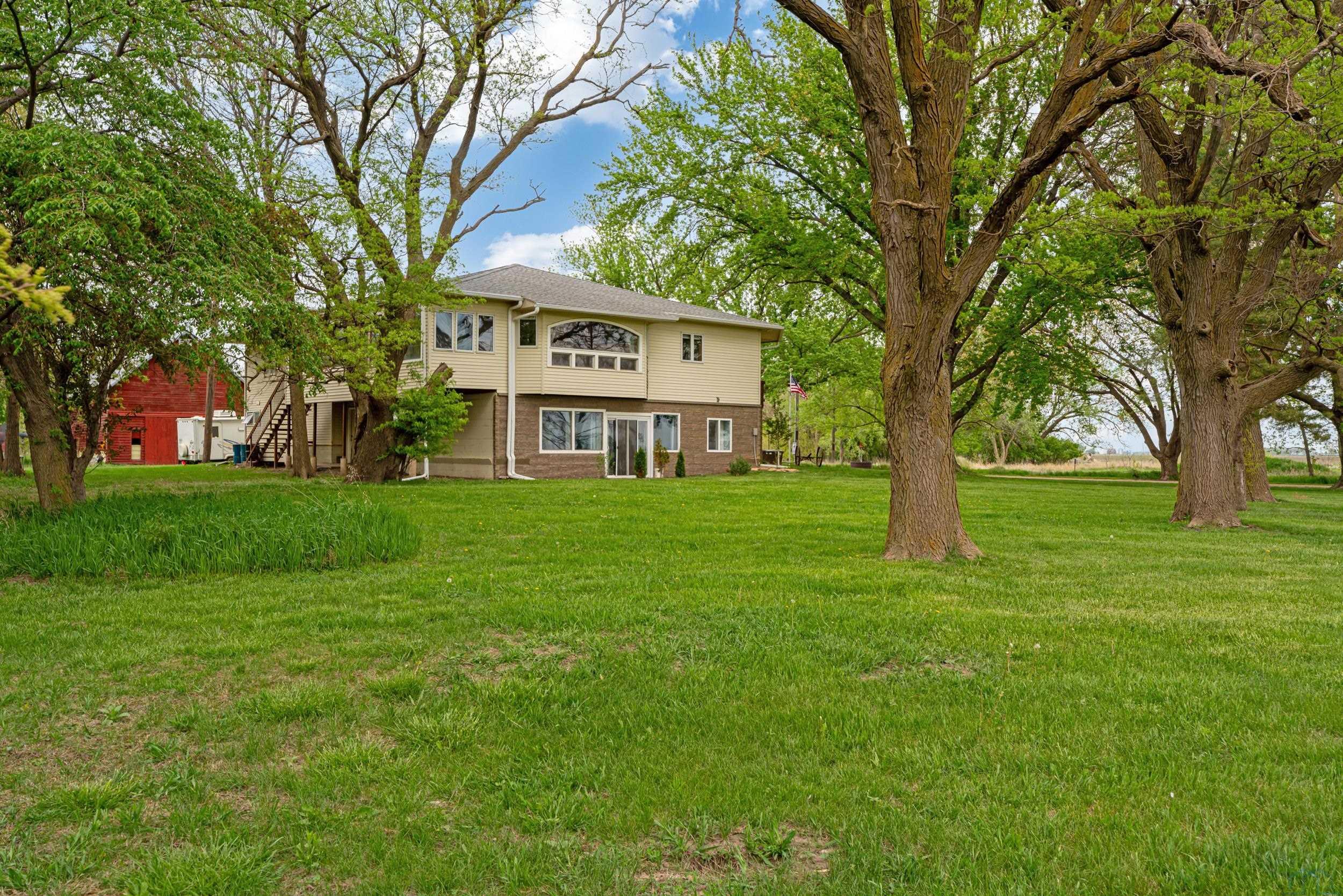 46614 316th St, Vermillion, SD 57069 