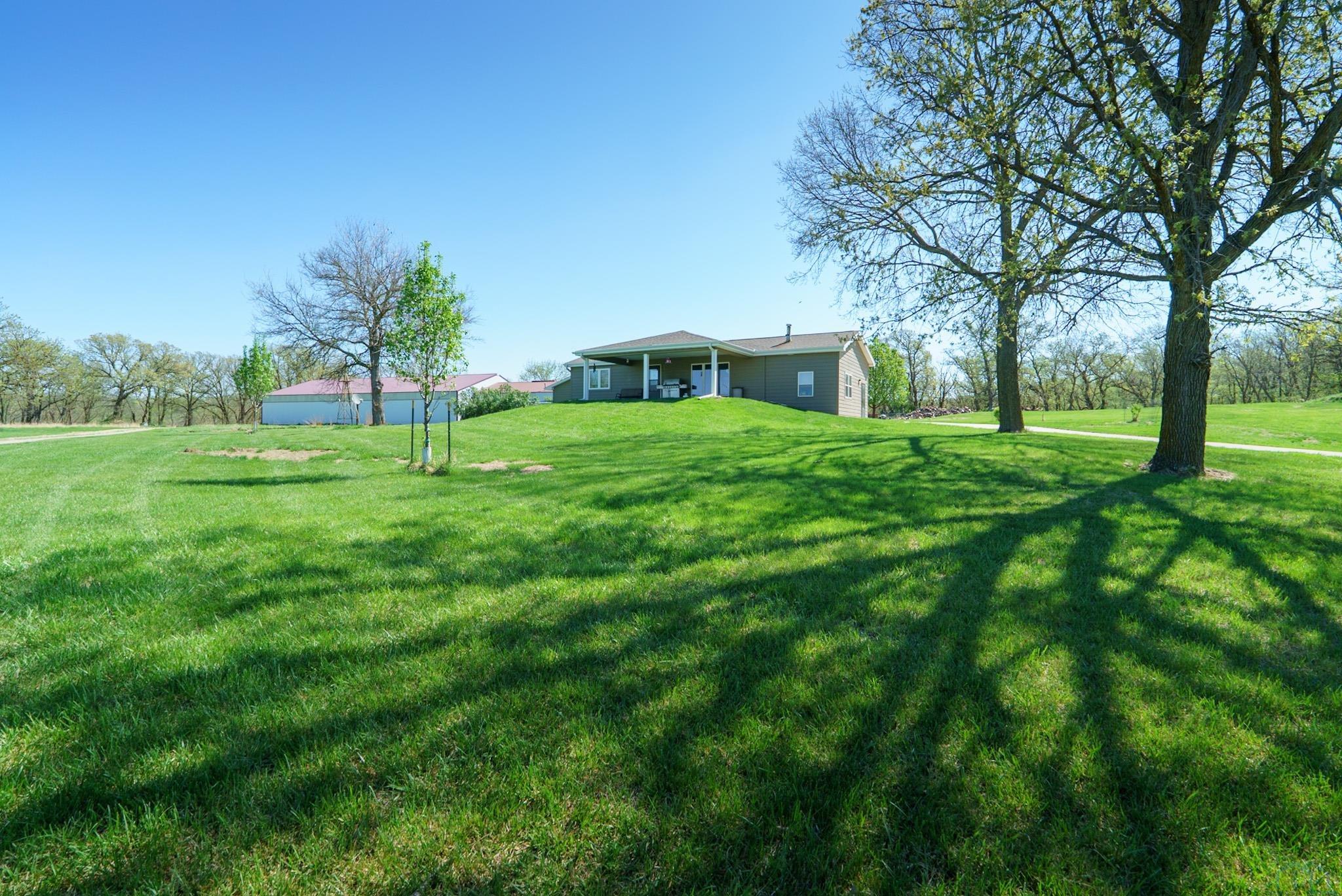 4600 BENNINGTON RD, Sioux City, IA 51103 