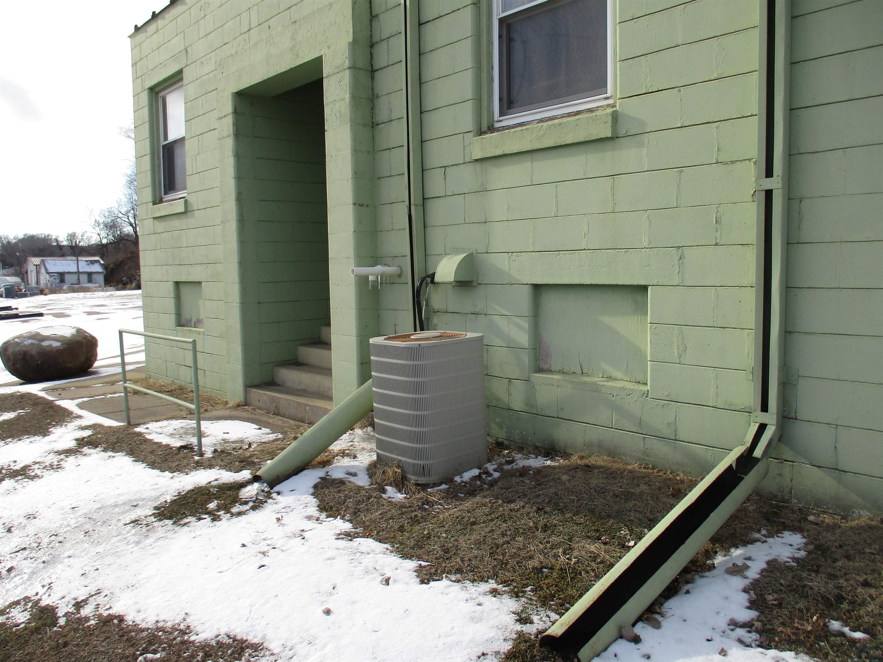 525 S River Road, Cherokee, Northwest Iowa — photo 4