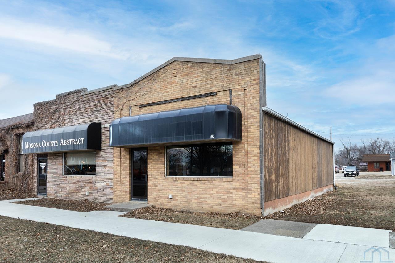 706 Iowa Avenue, Onawa, IA 51040 