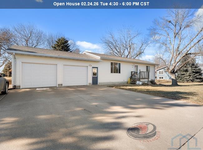 8 Anderson, Vermillion, SD 57069 