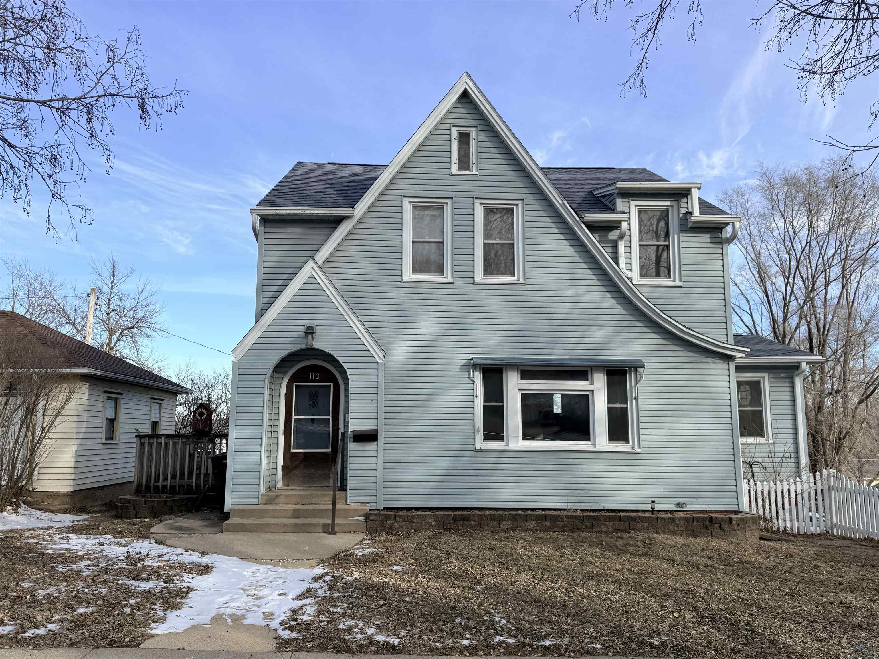 110 8TH ST S, Cherokee, IA 51012 