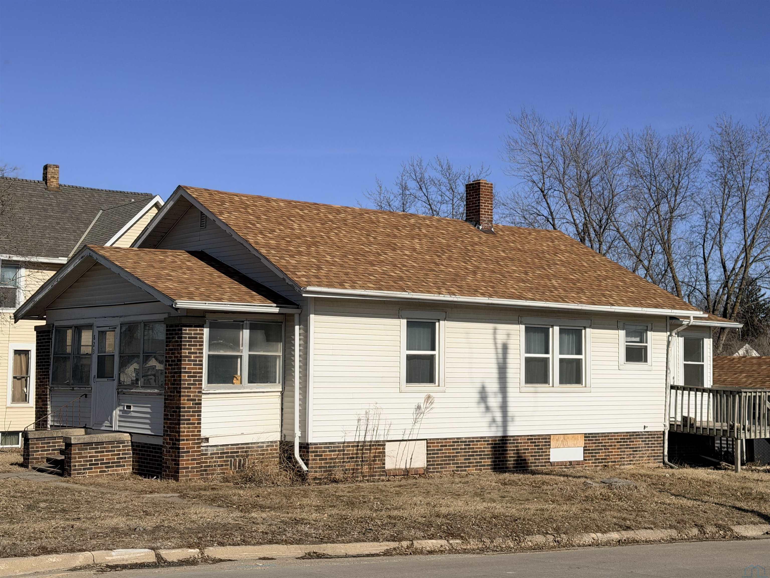 823 LAKE AVE, Storm Lake, IA 50588 