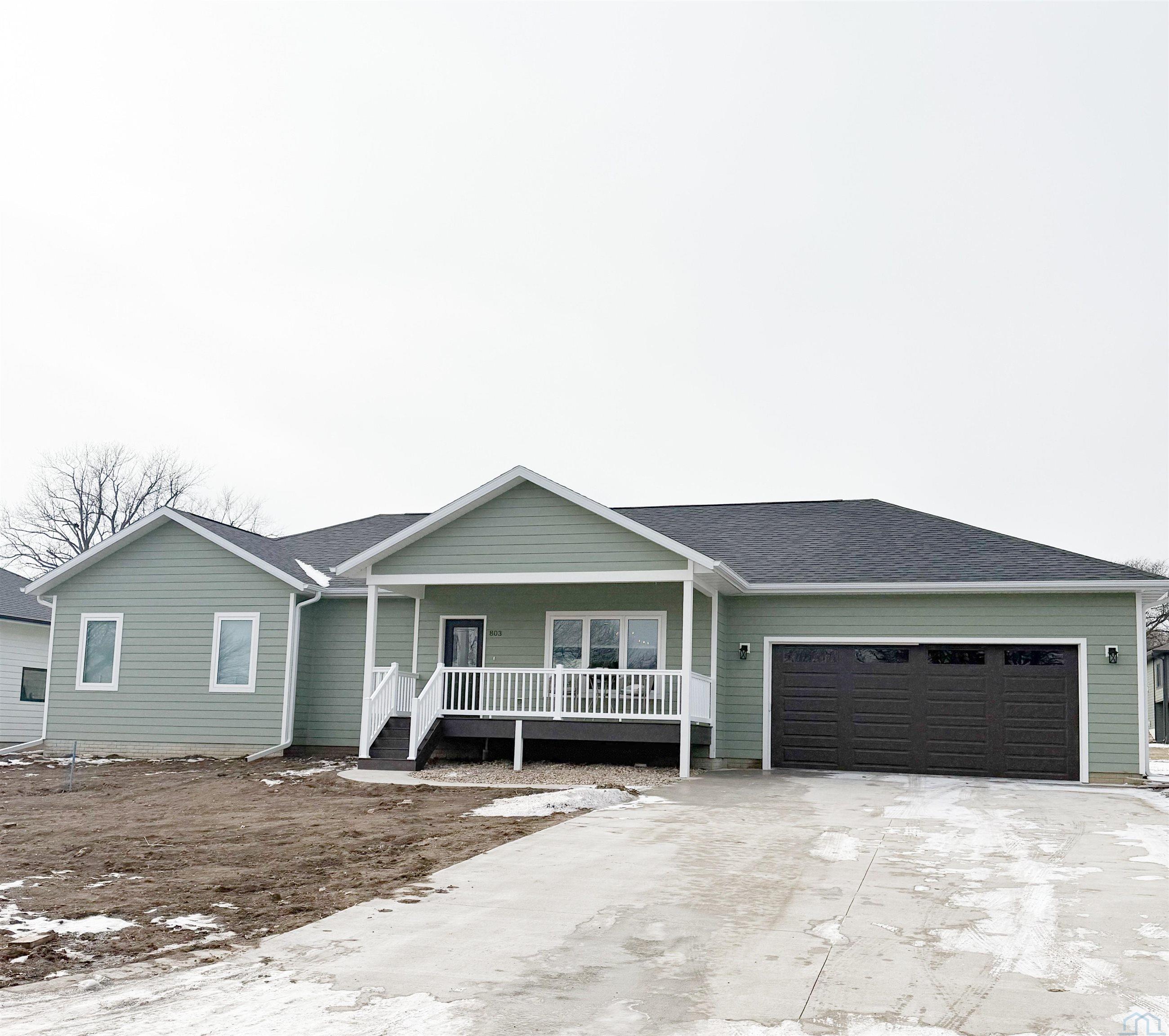 803 Greene St S, Rock Rapids, IA 51246 